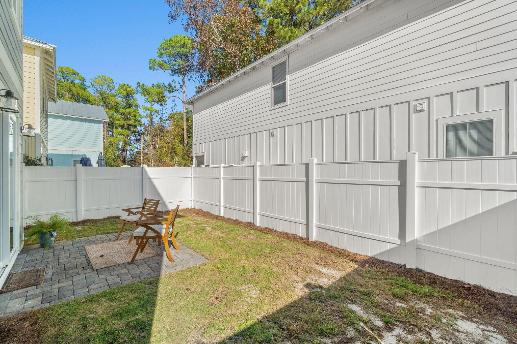 LIGHTHOUSE POINTE - Residential Lease