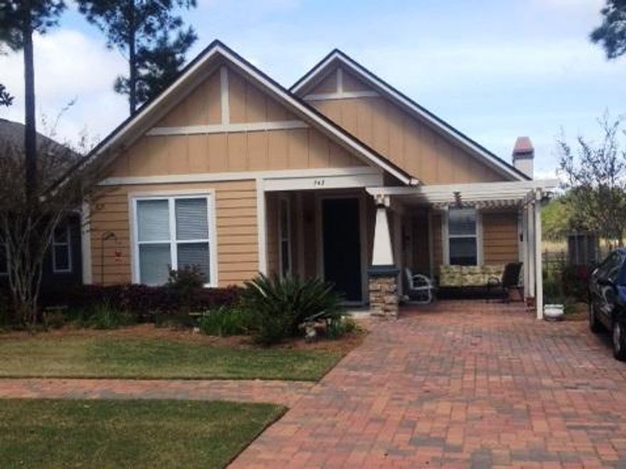 THE PRARIE. The beautiful Prairie plan features a quaint 172 sq. ft. front porch. This 3 bedroom 2 bath cottage-style home has an open floor plan and is located in the beautiful Horseshoe Bend Village at Hammock Bay. The setting for this lovely custom home is intimate and would be perfect for a first time home buyer as well as a couple or single looking to downsize while maintaining quality of life. Quality features include: Hardiplank exterior/lap siding, Hardwood flooring in all bedrooms, crown molding, recessed lighting, ceiling fans, full-sized washer/dryer.