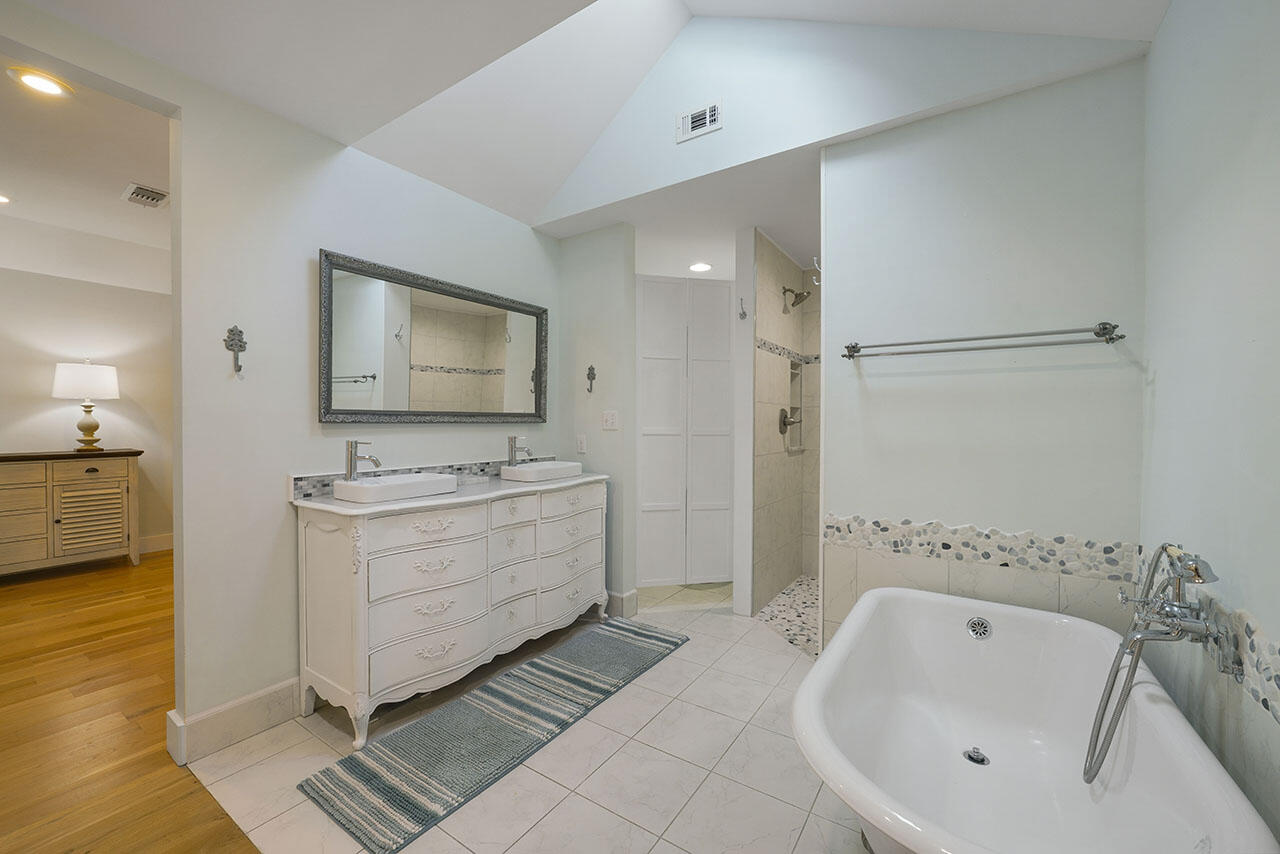 GULF PINES - Residential