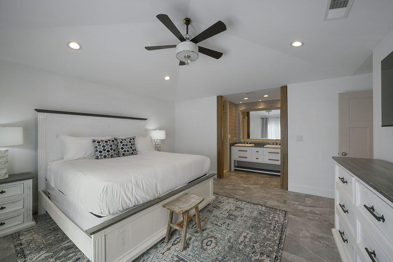 GULF PINES - Residential