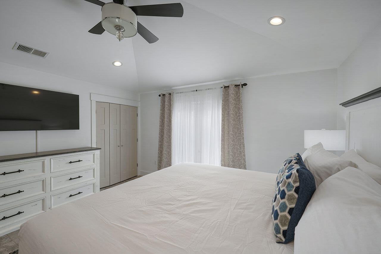 GULF PINES - Residential