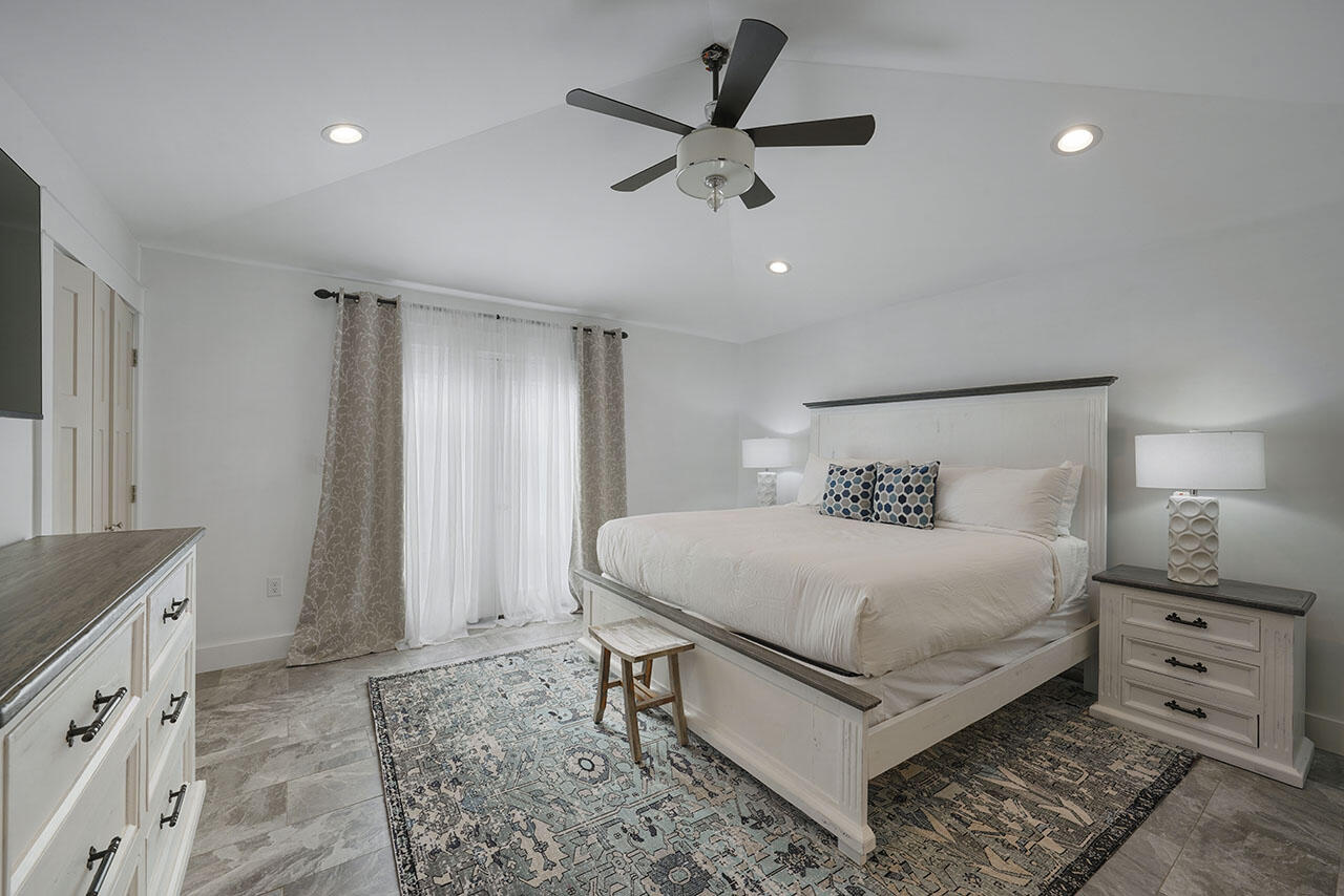 GULF PINES - Residential