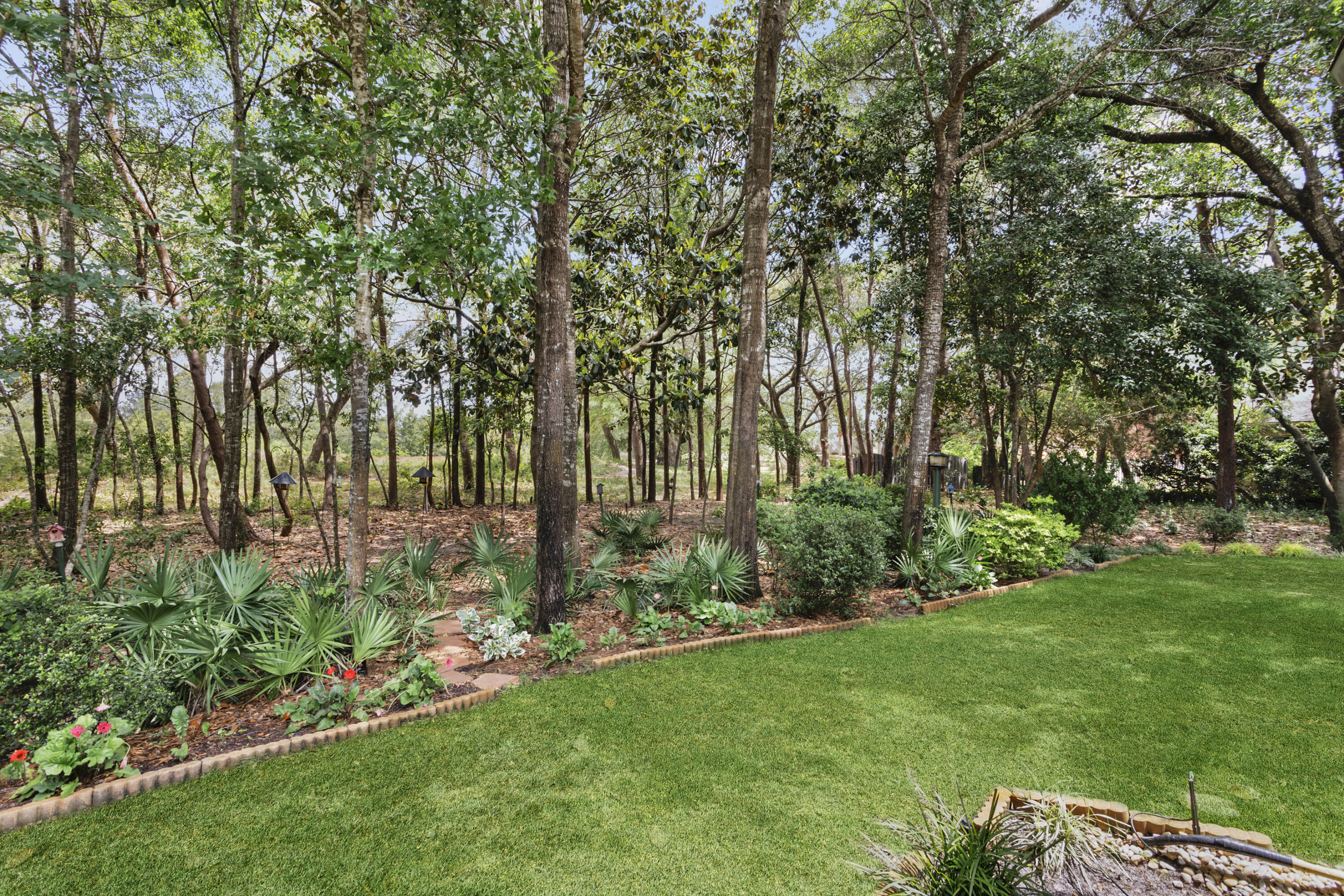 ROYAL OAK VILLAS BLUEWATER BAY - Residential