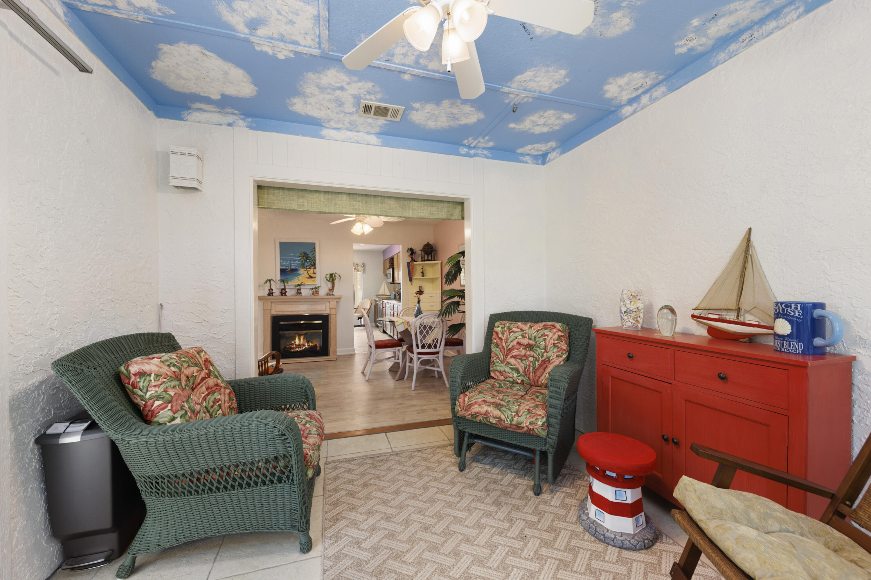 ROYAL OAK VILLAS BLUEWATER BAY - Residential