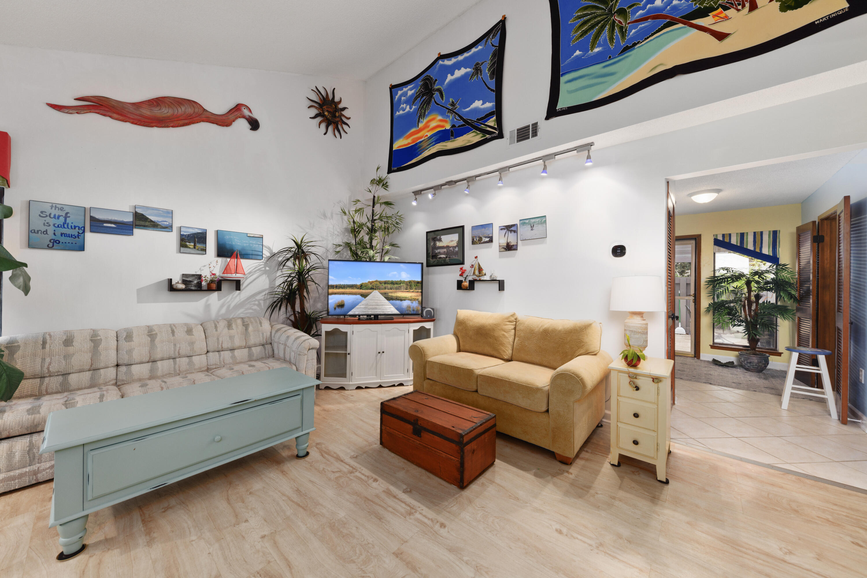 ROYAL OAK VILLAS BLUEWATER BAY - Residential