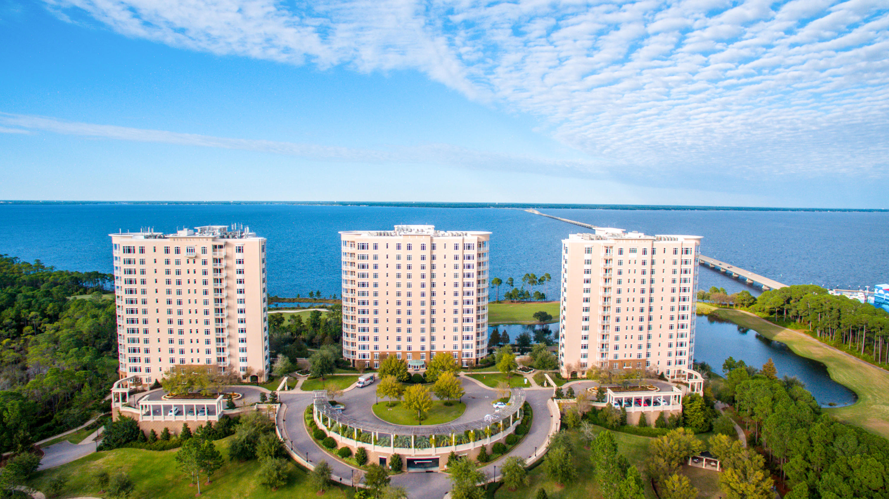 ONE WATER PLACE - Residential