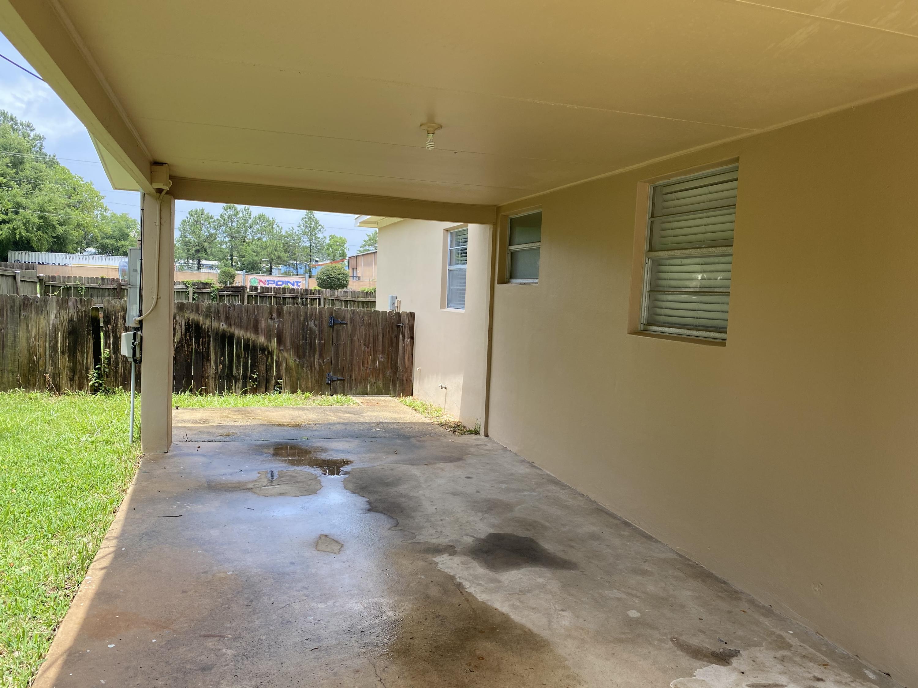 OAK TREE PARK - Residential
