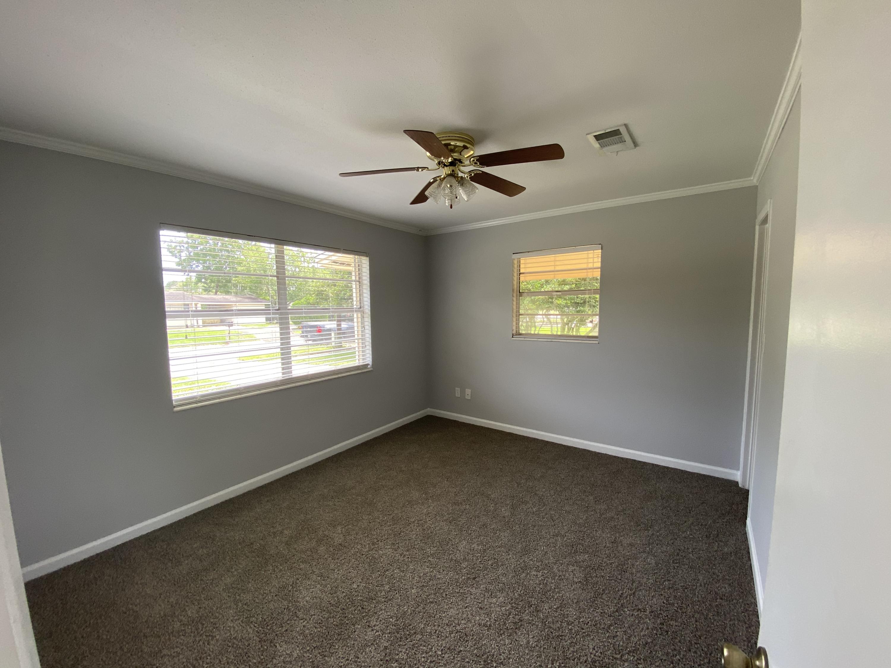 OAK TREE PARK - Residential