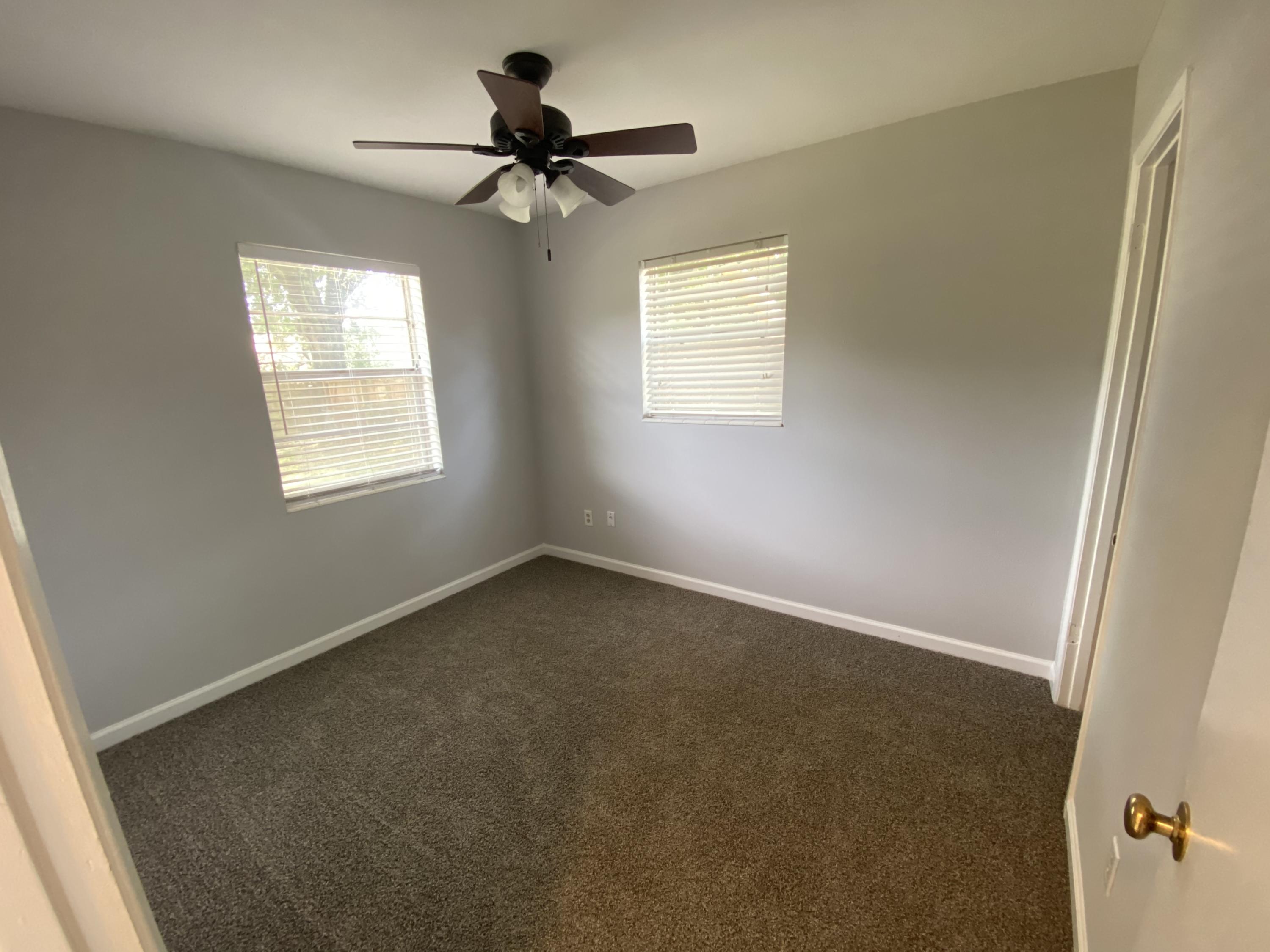 OAK TREE PARK - Residential