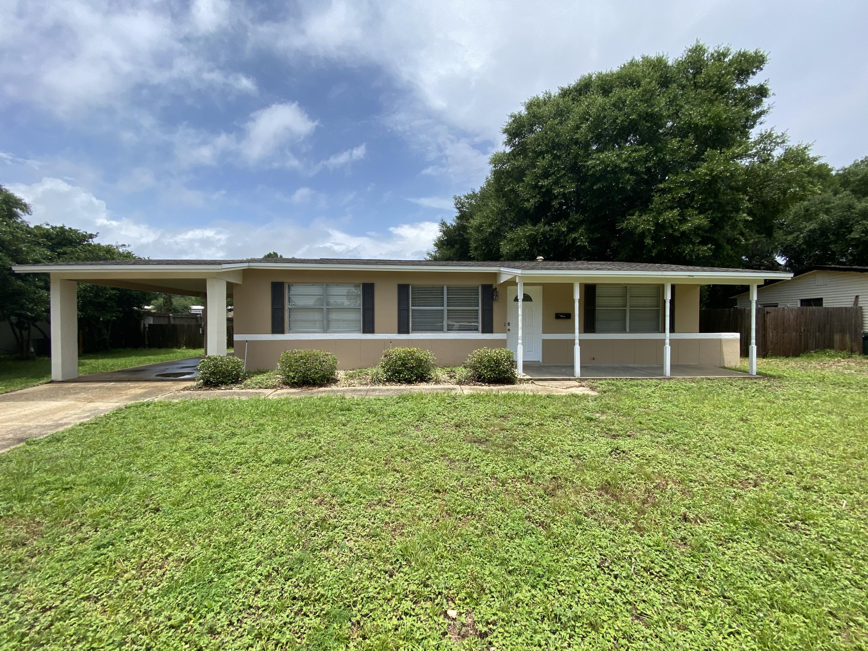 OAK TREE PARK - Residential