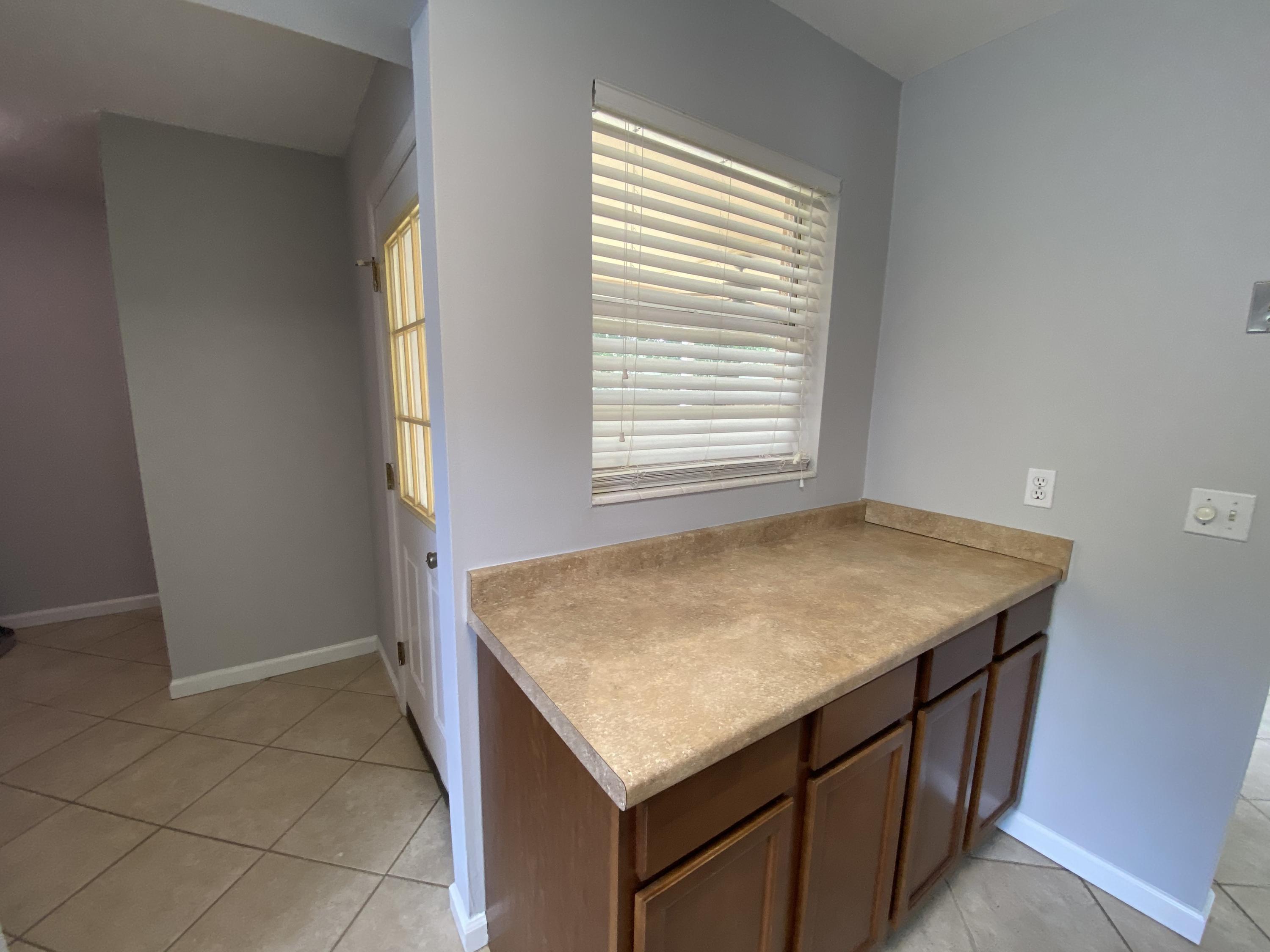OAK TREE PARK - Residential