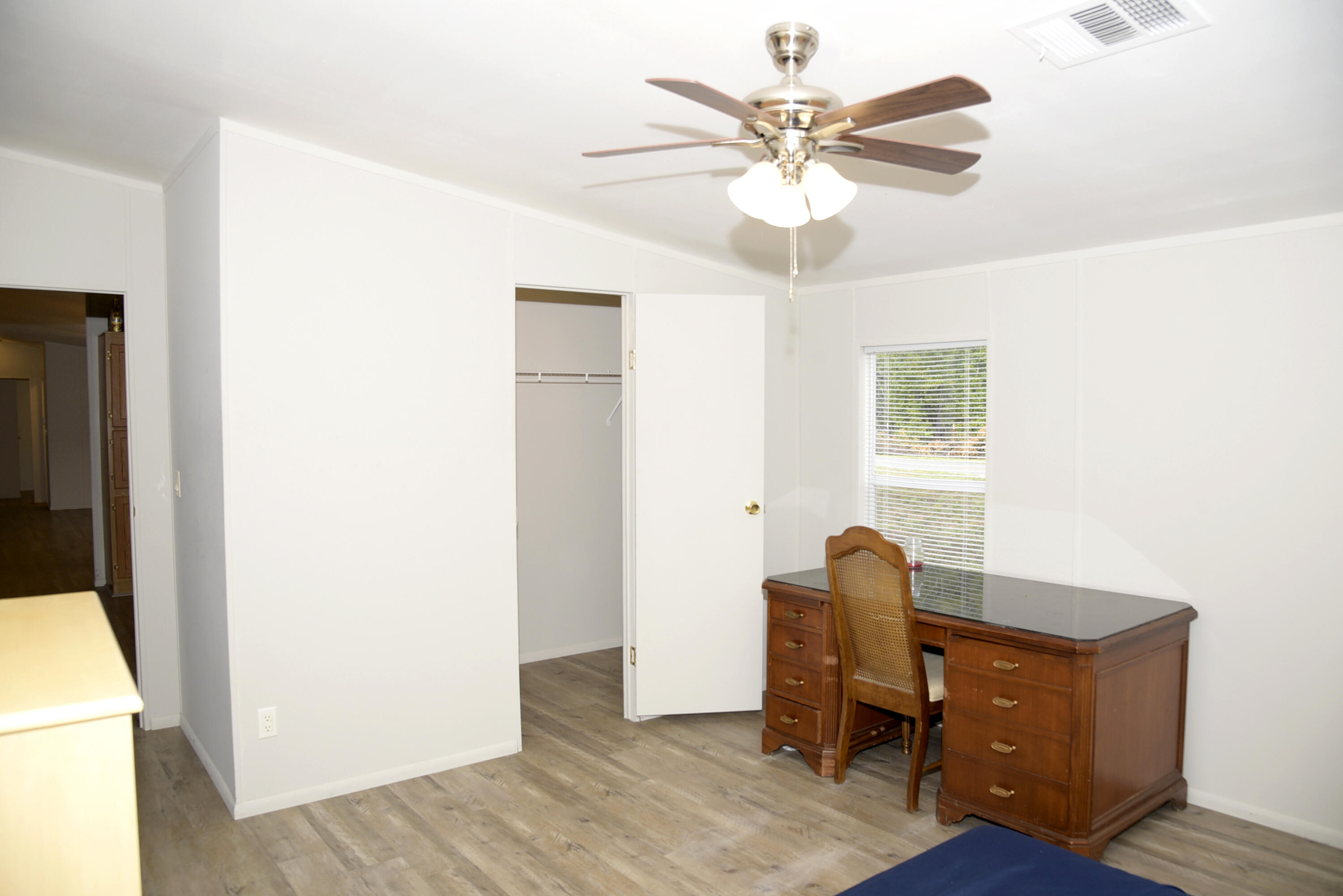 CHOCTAW 1ST ADDN - Residential Lease