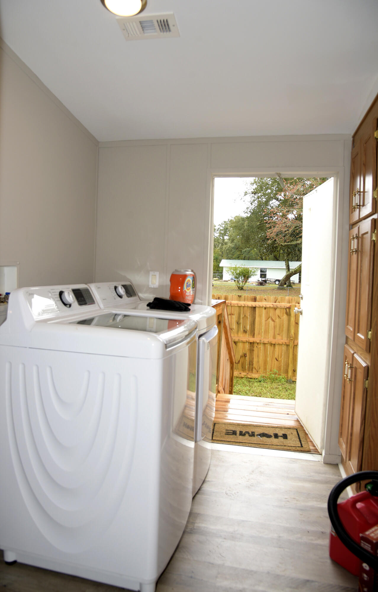 CHOCTAW 1ST ADDN - Residential Lease