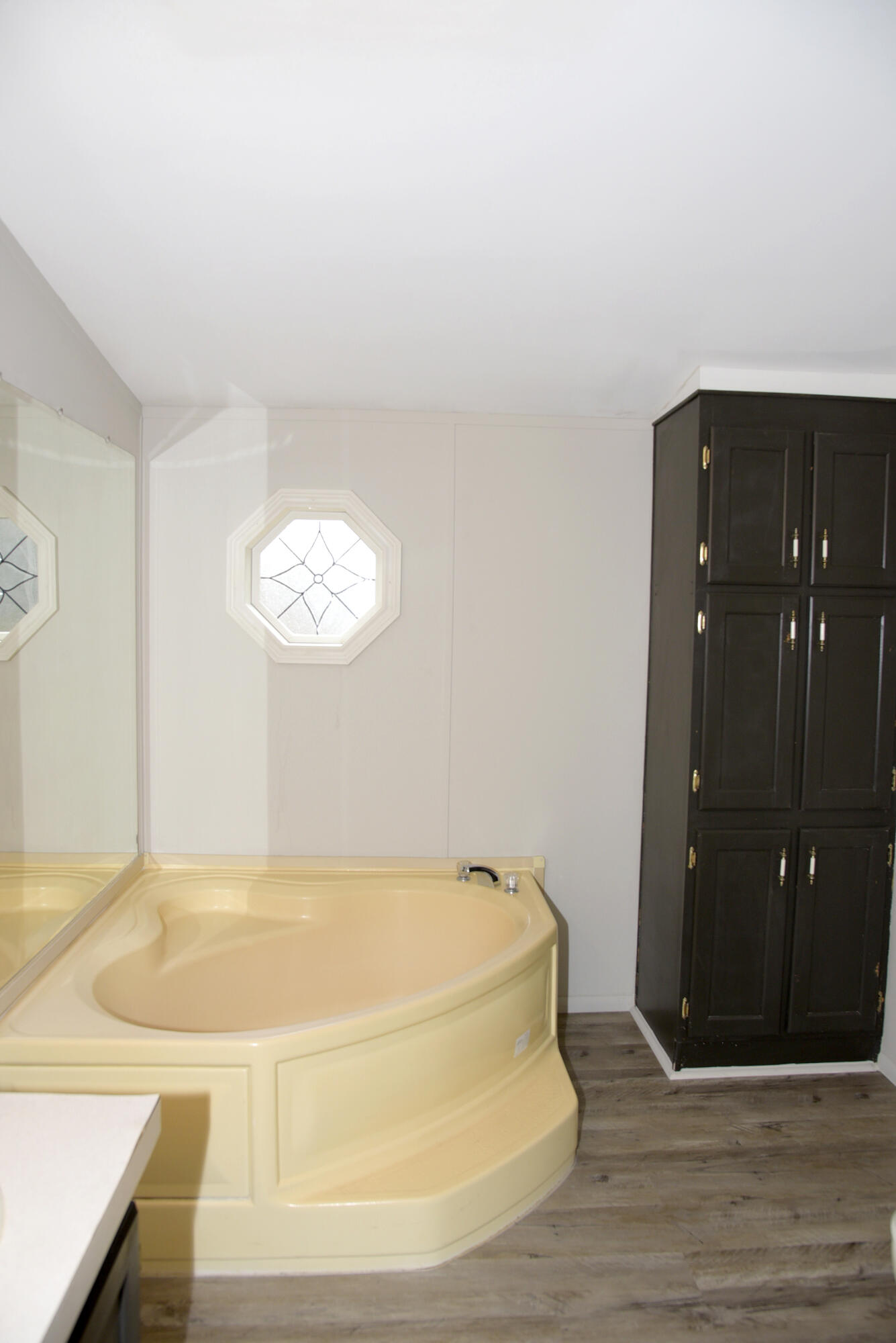 CHOCTAW 1ST ADDN - Residential Lease