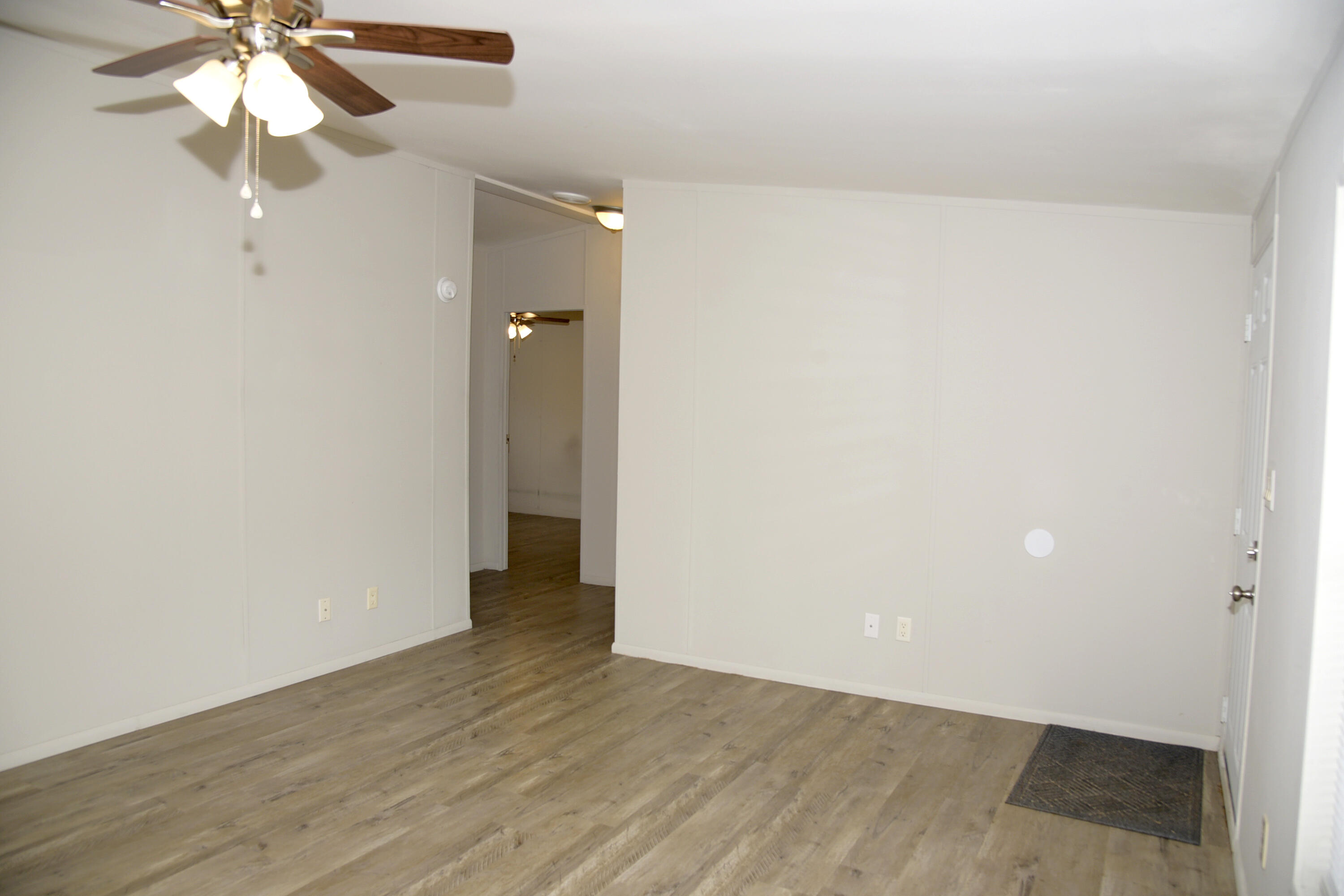 CHOCTAW 1ST ADDN - Residential Lease