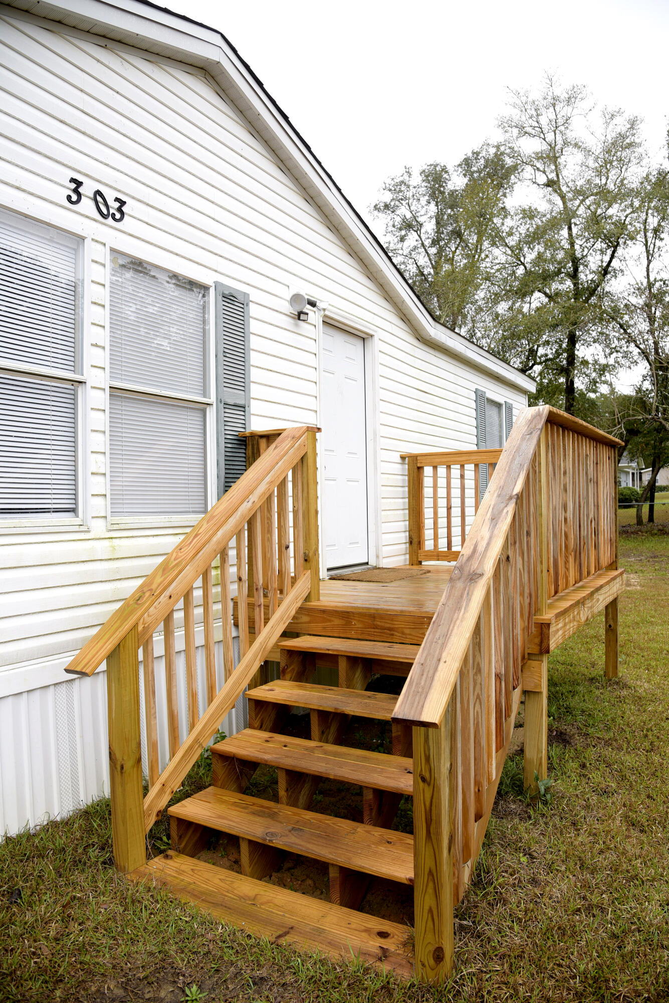 CHOCTAW 1ST ADDN - Residential Lease