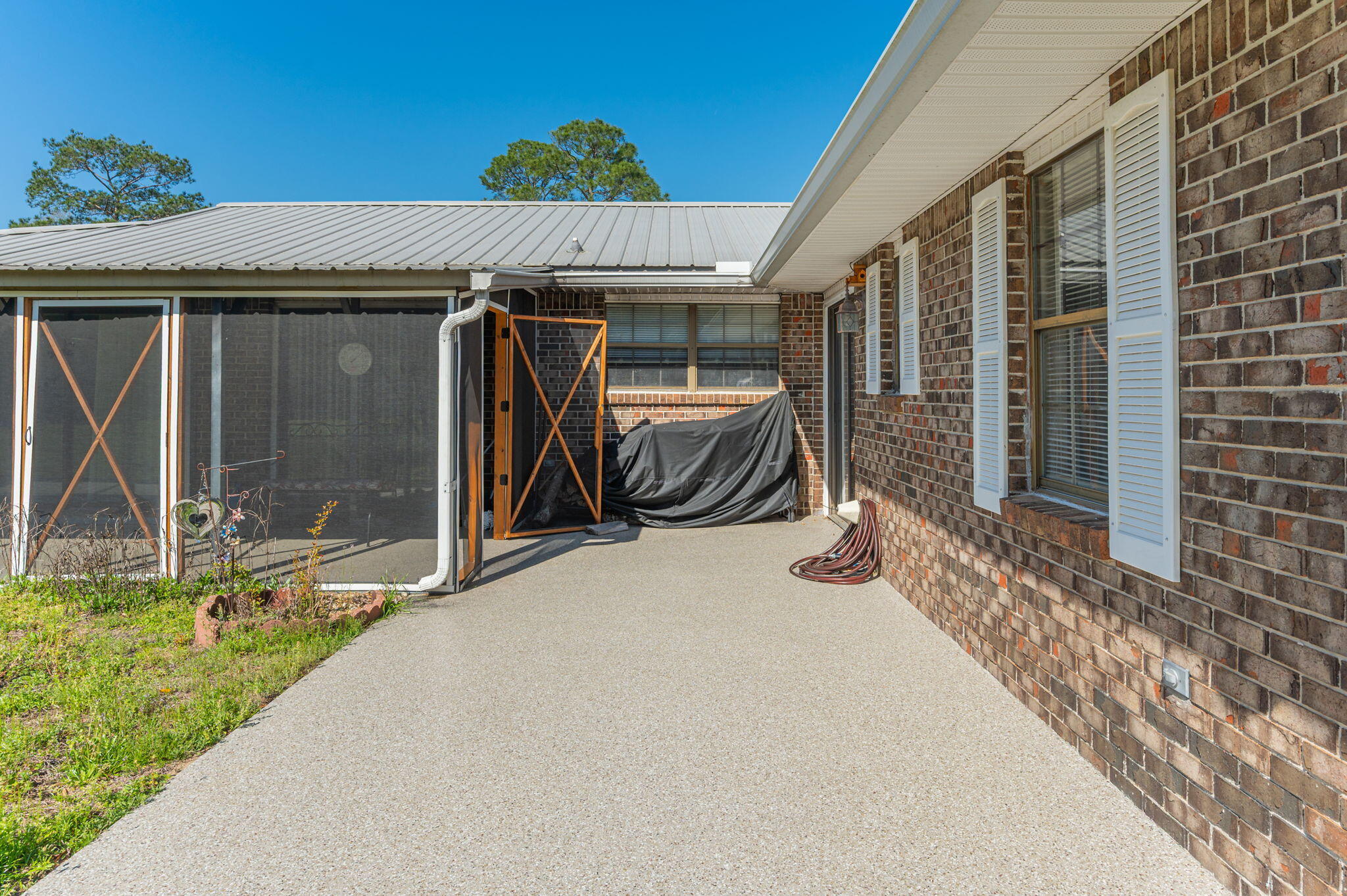 METES & BOUNDS - Residential Lease