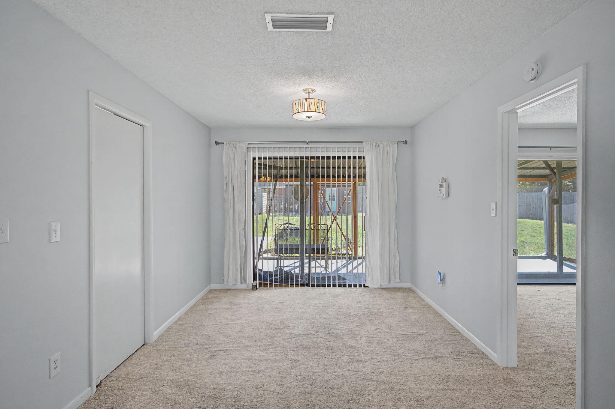 METES & BOUNDS - Residential Lease