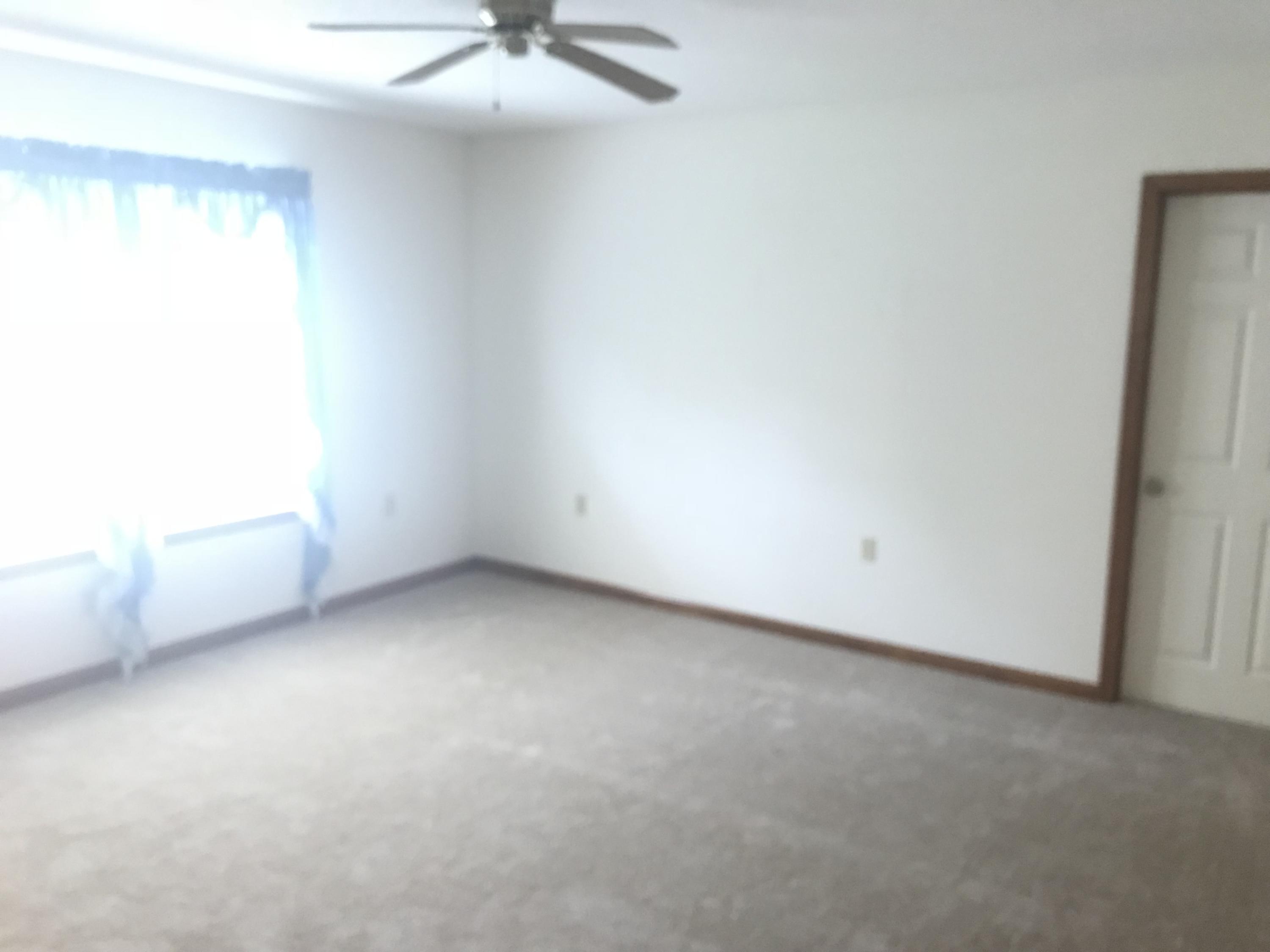 MARY ESTHER MANOR - Residential