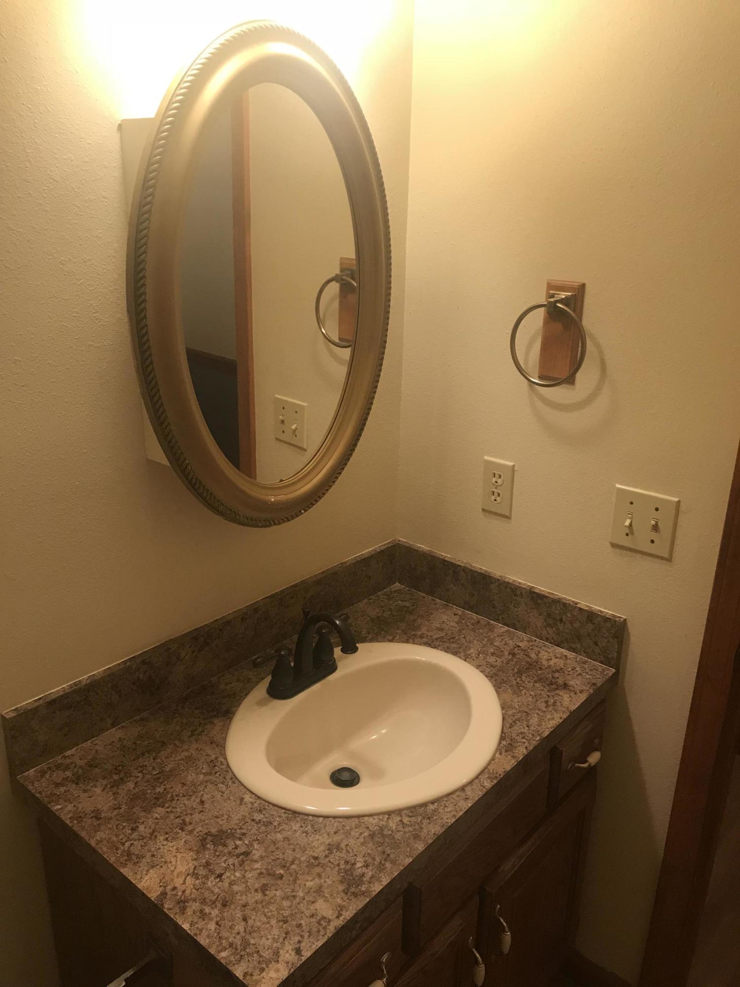 MARY ESTHER MANOR - Residential