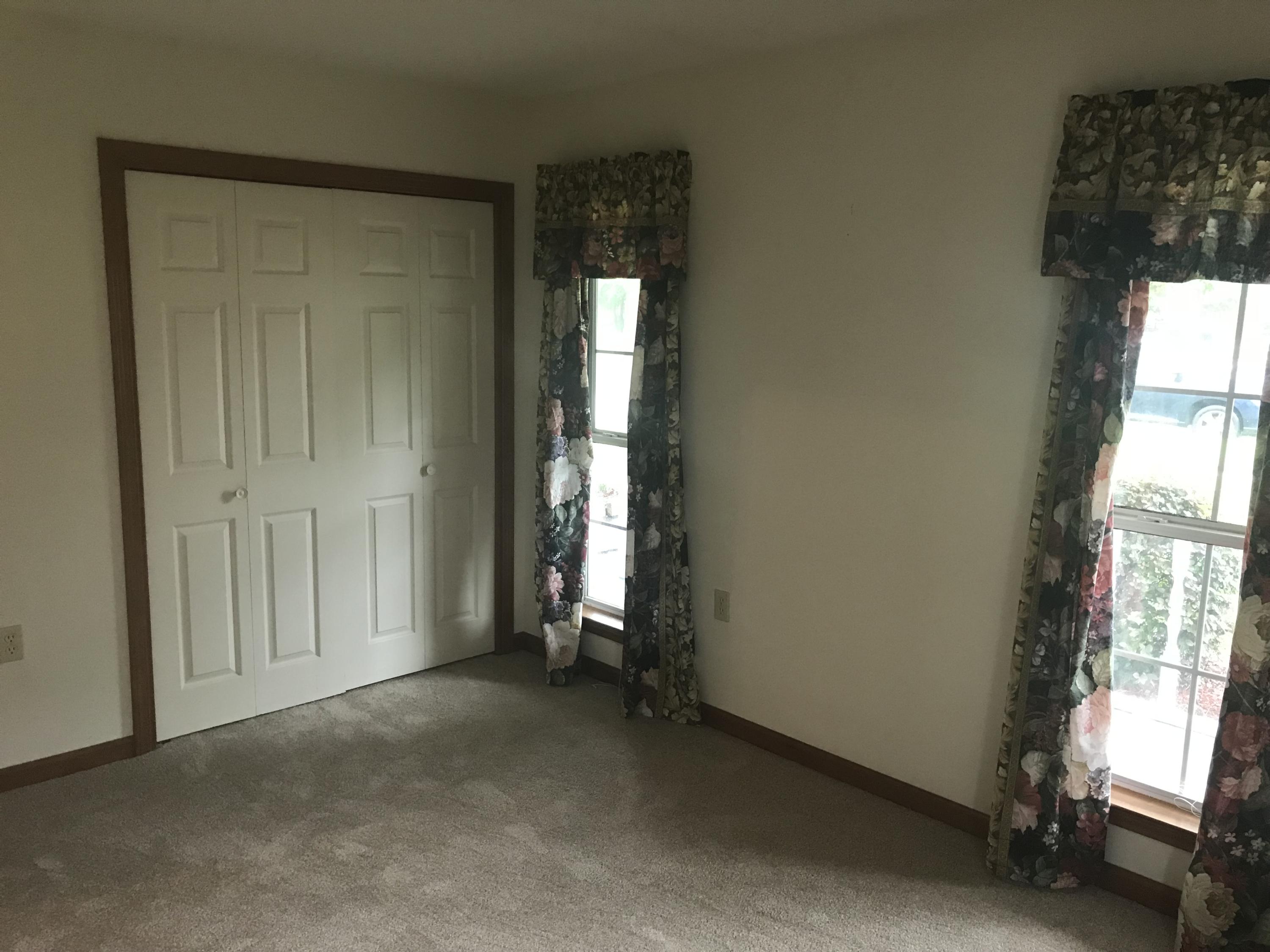 MARY ESTHER MANOR - Residential