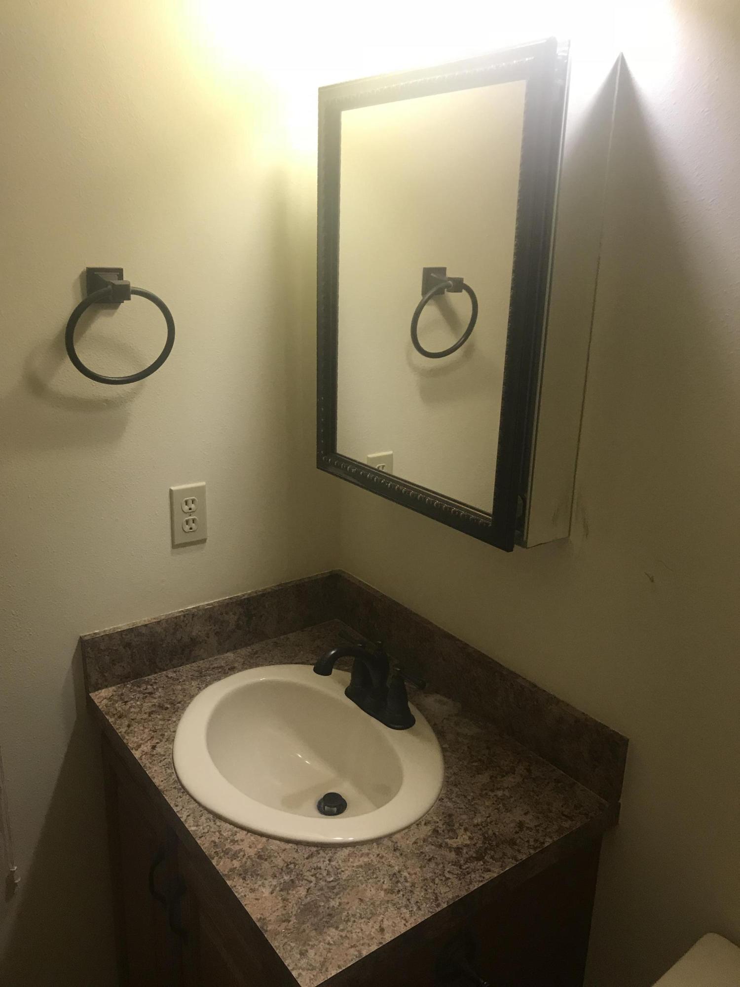 MARY ESTHER MANOR - Residential