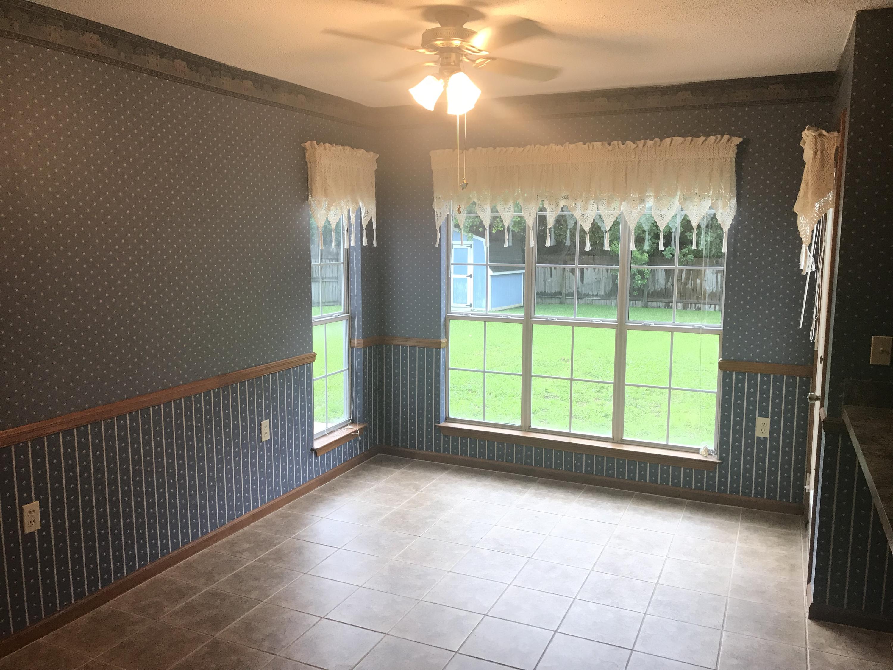 MARY ESTHER MANOR - Residential