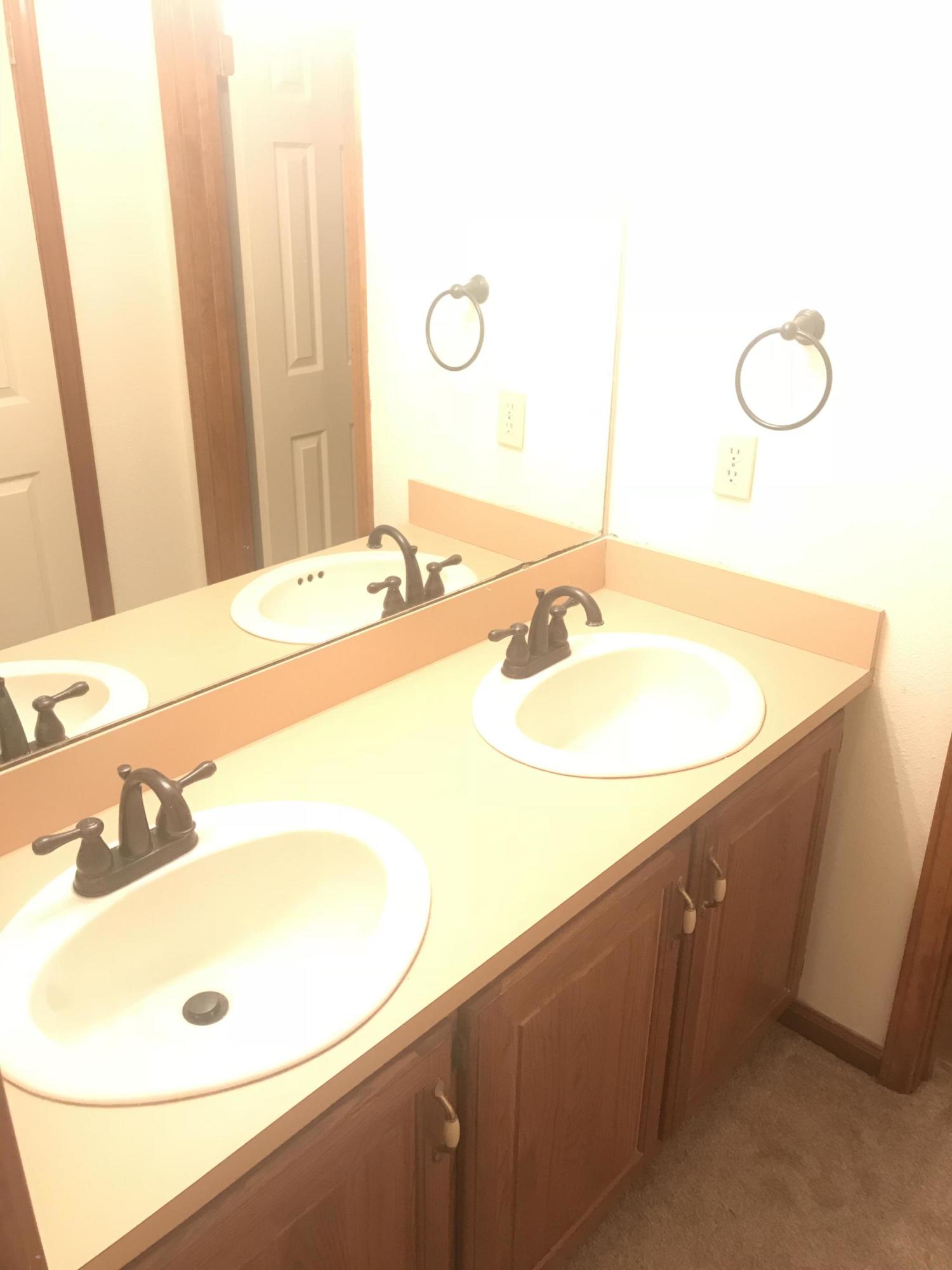 MARY ESTHER MANOR - Residential