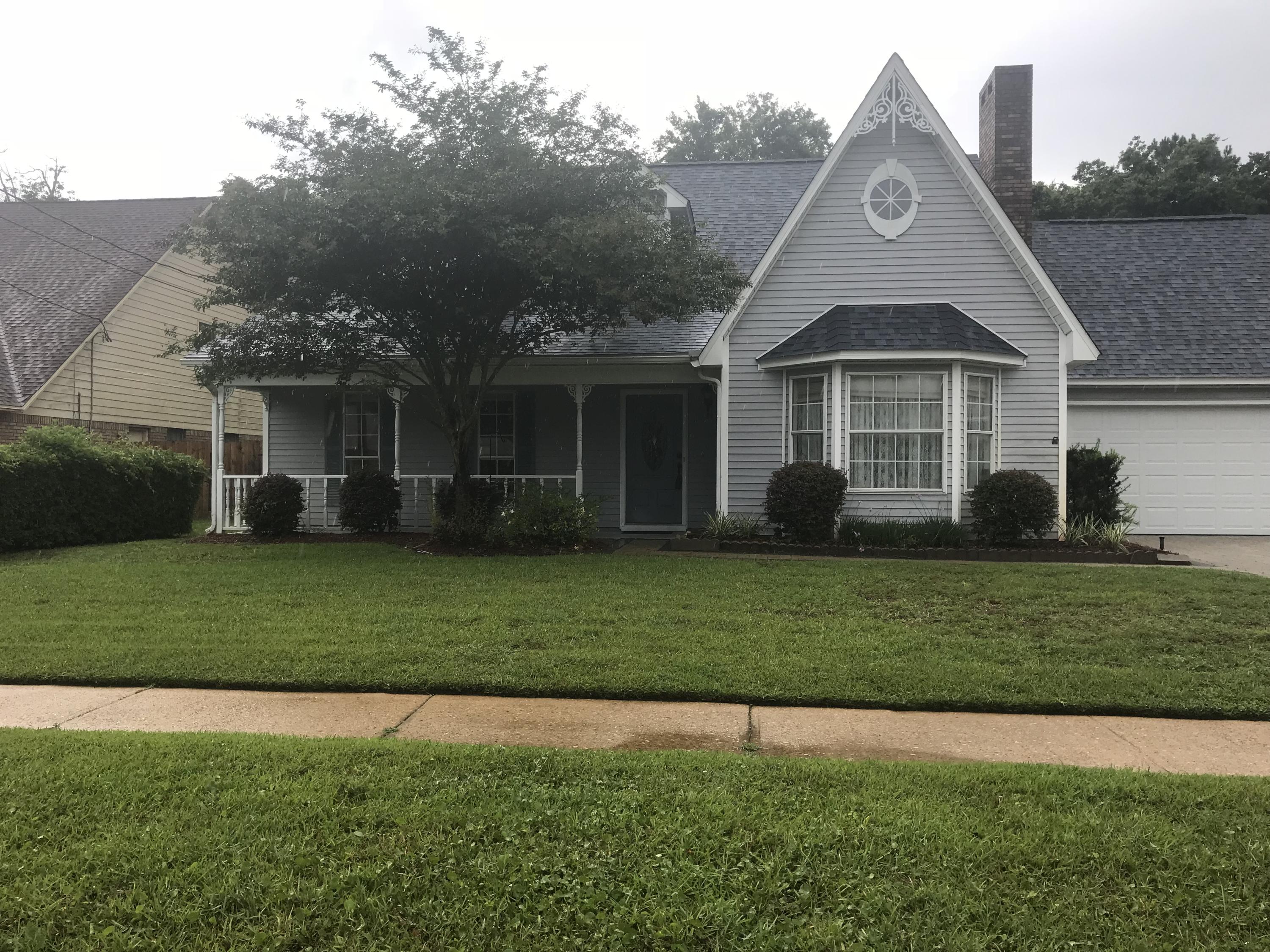 MARY ESTHER MANOR - Residential