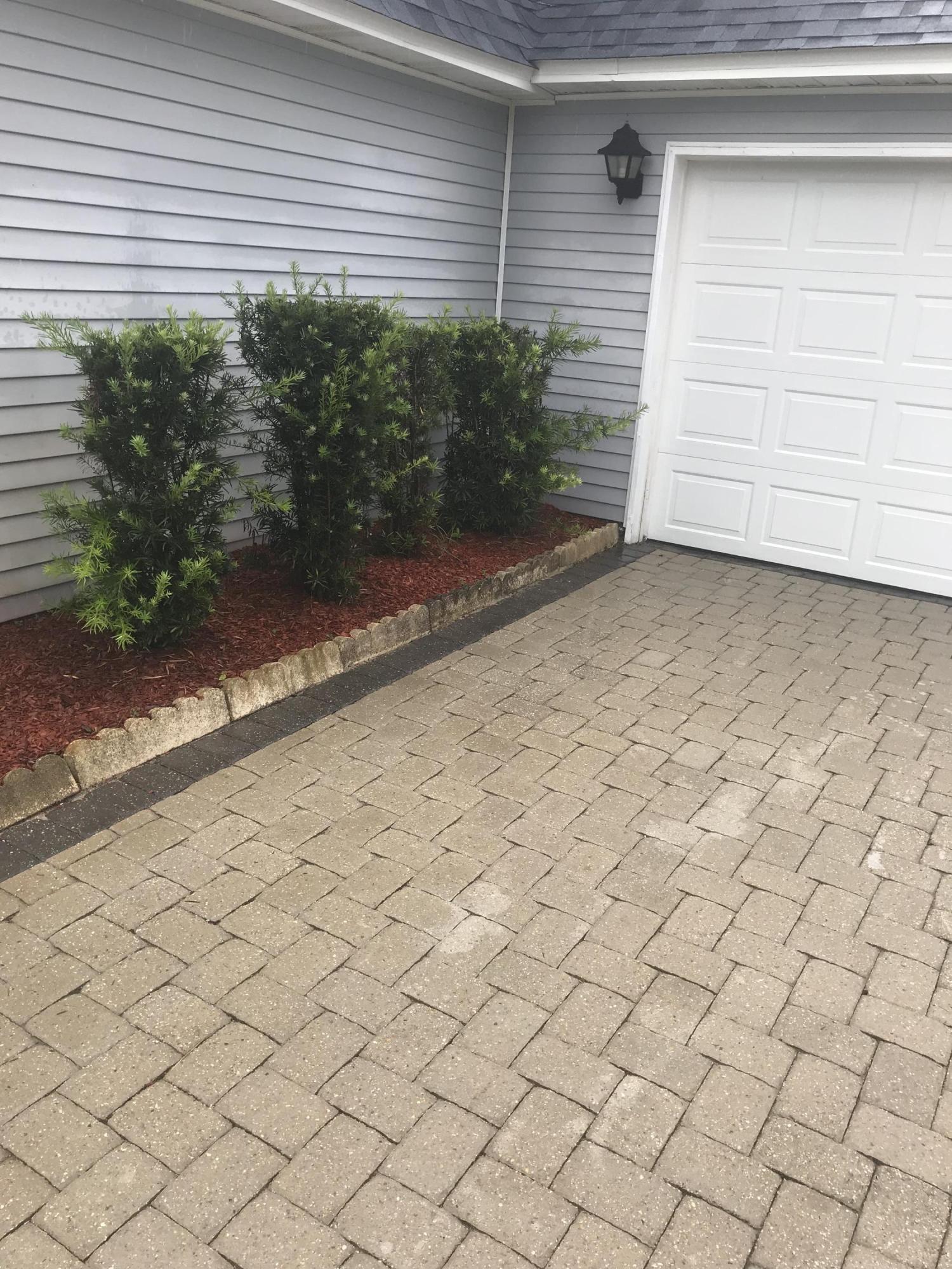 MARY ESTHER MANOR - Residential