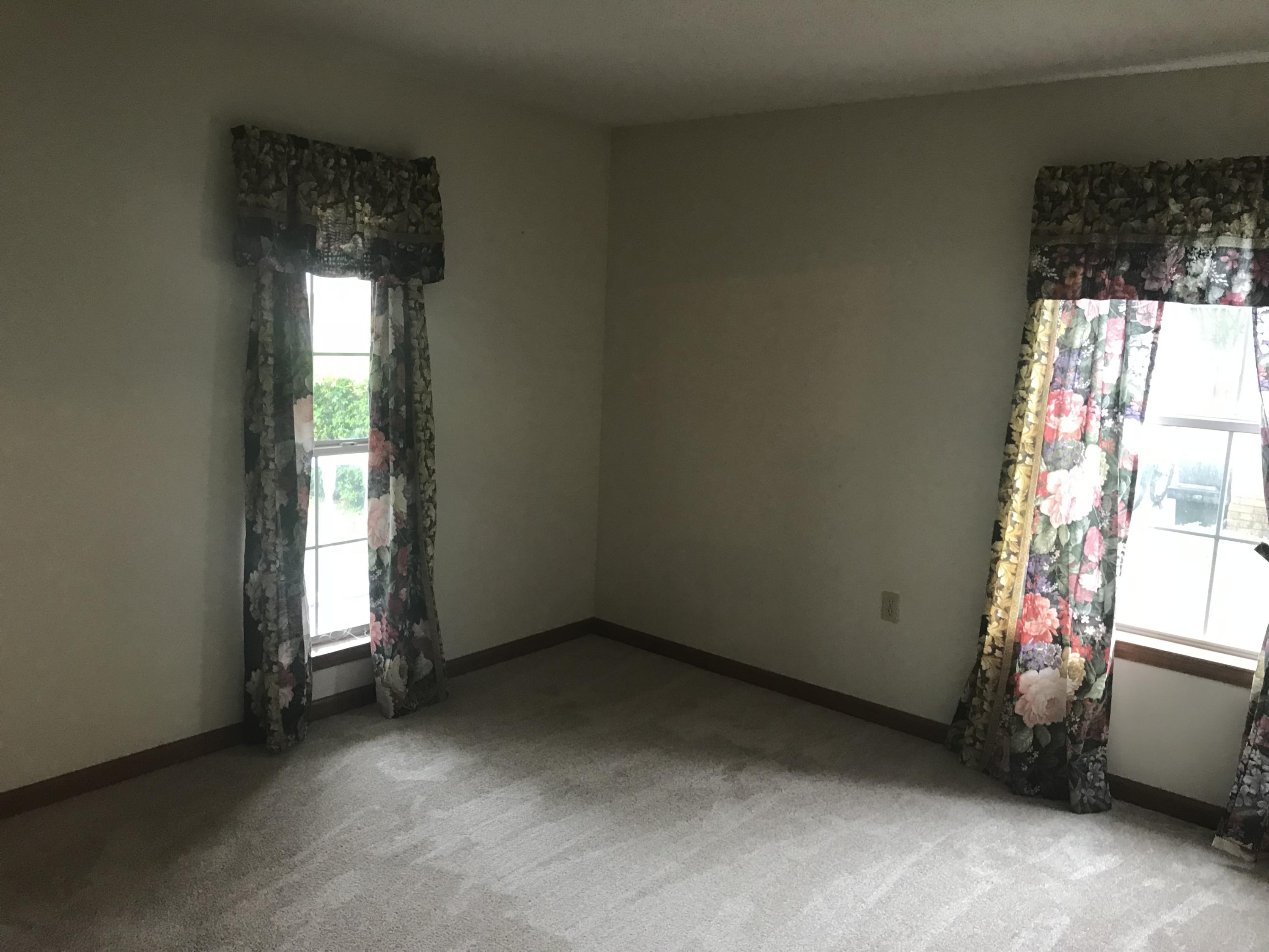 MARY ESTHER MANOR - Residential