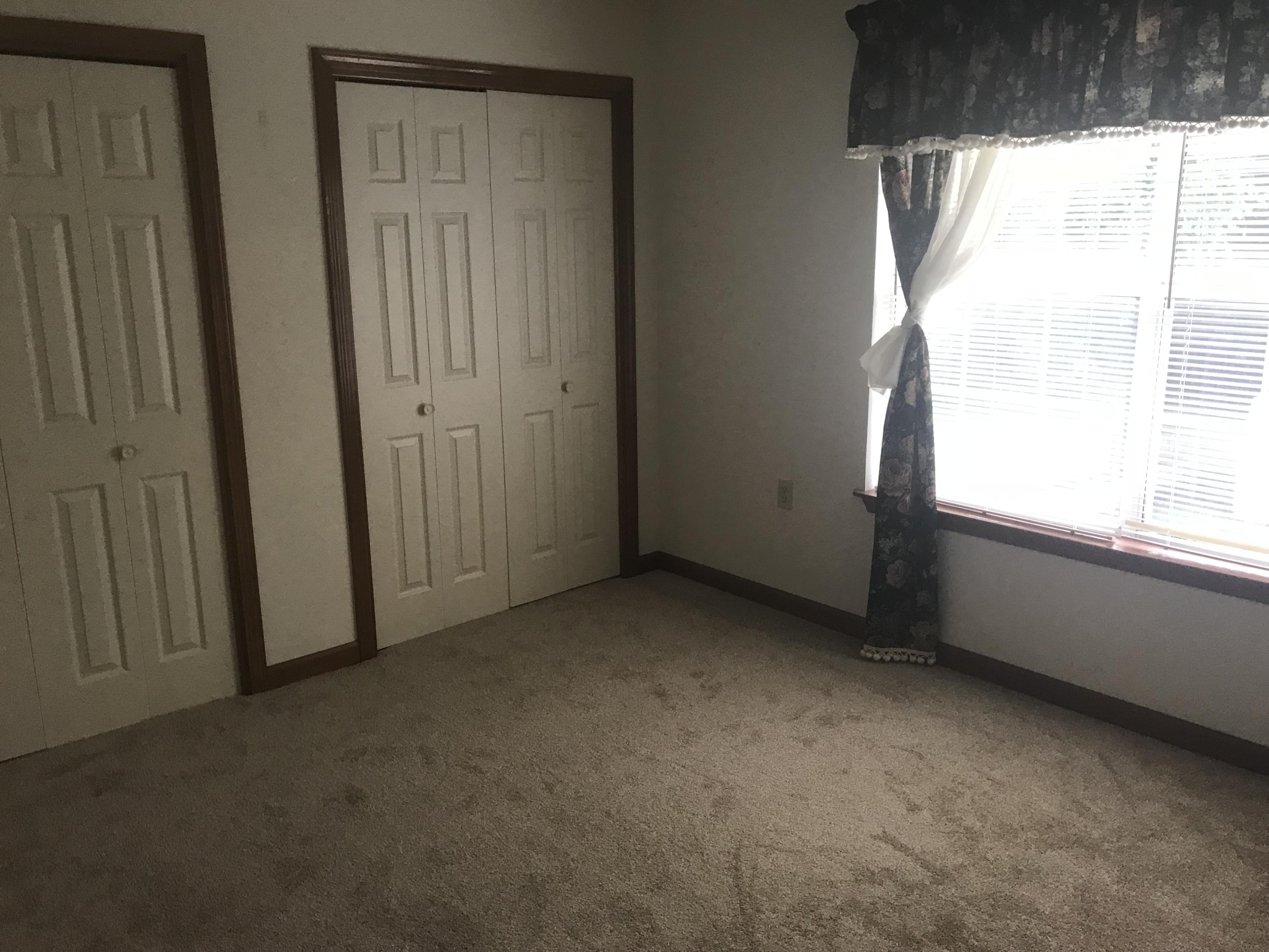 MARY ESTHER MANOR - Residential