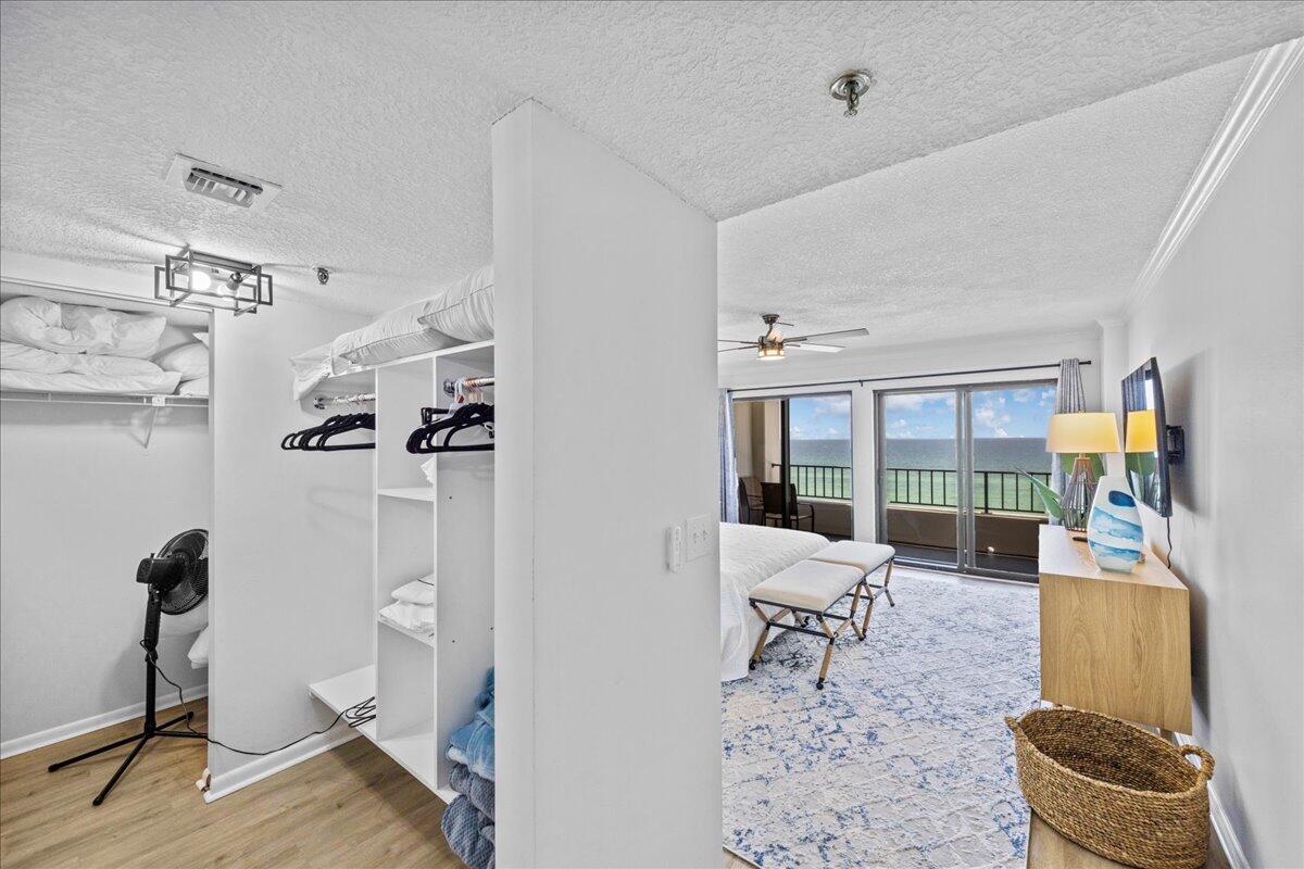 SURF DWELLER CONDO - Residential