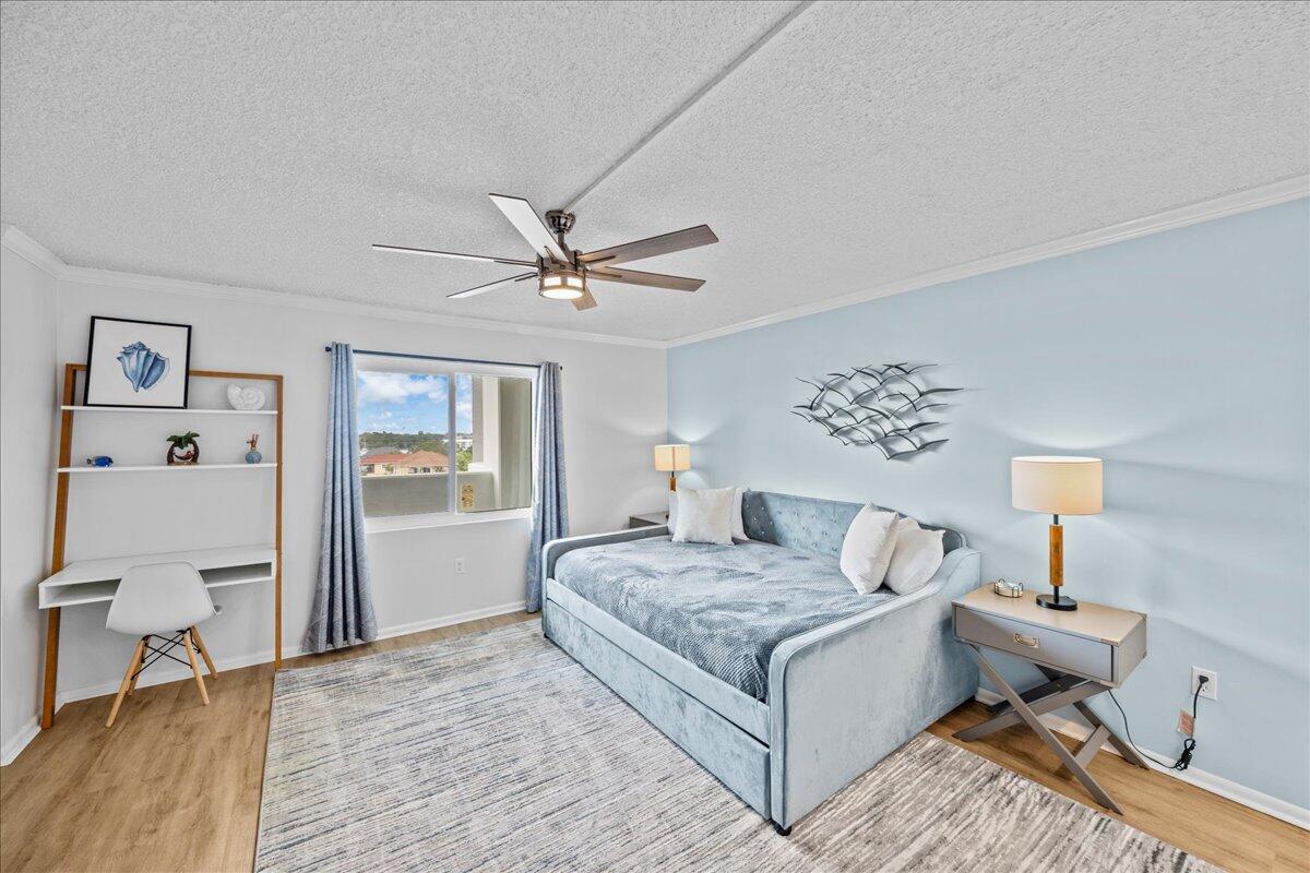SURF DWELLER CONDO - Residential