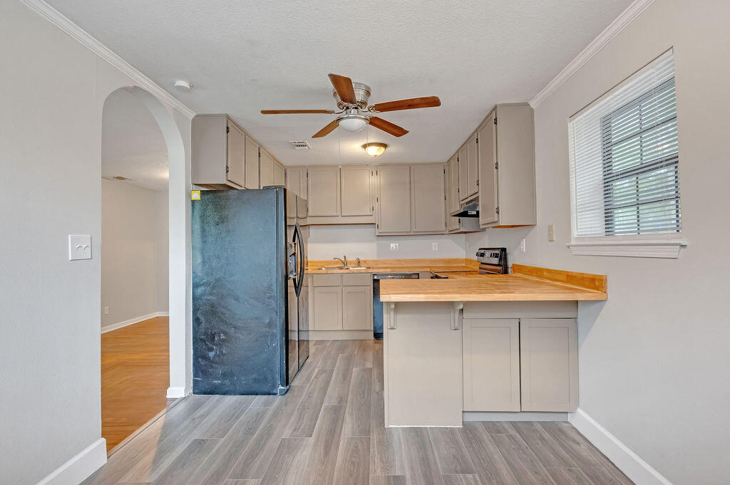 MEIGS S/D - Residential