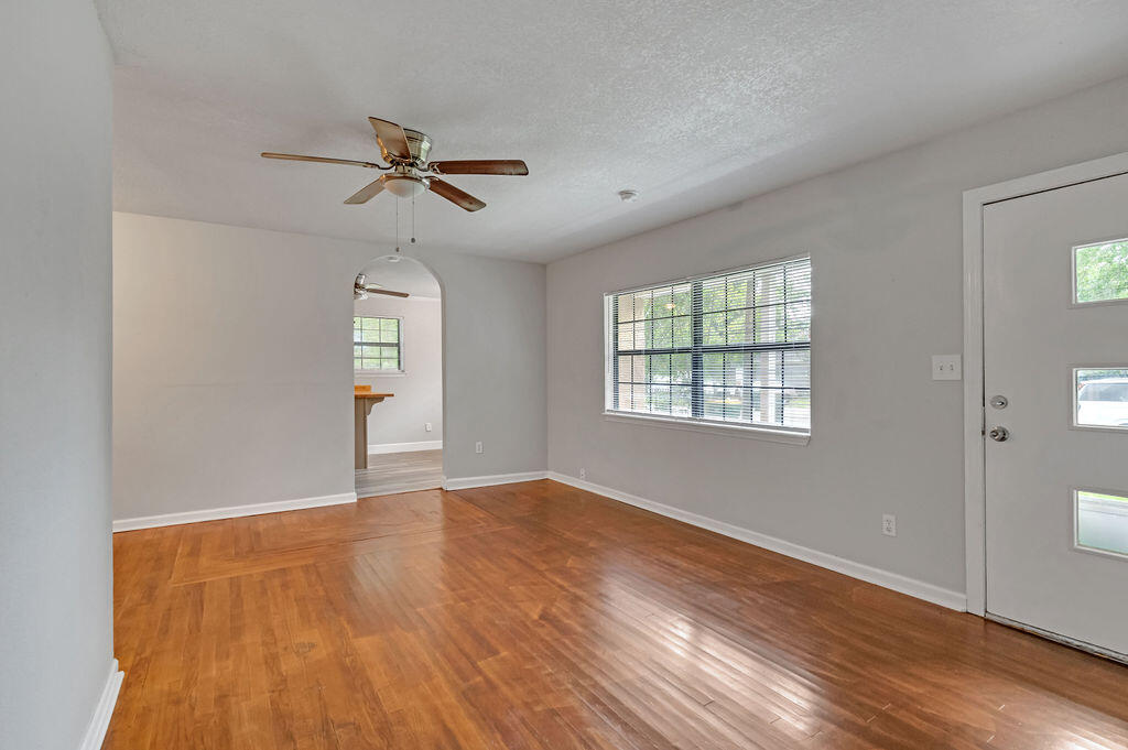 MEIGS S/D - Residential