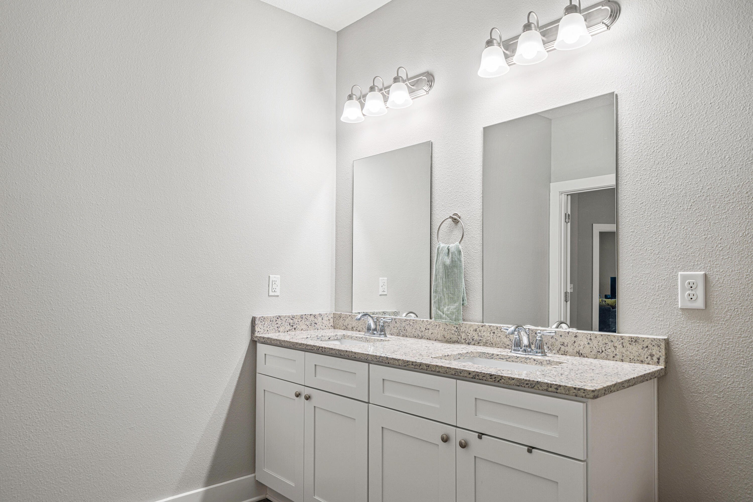 WILDWOOD LAKES - Residential