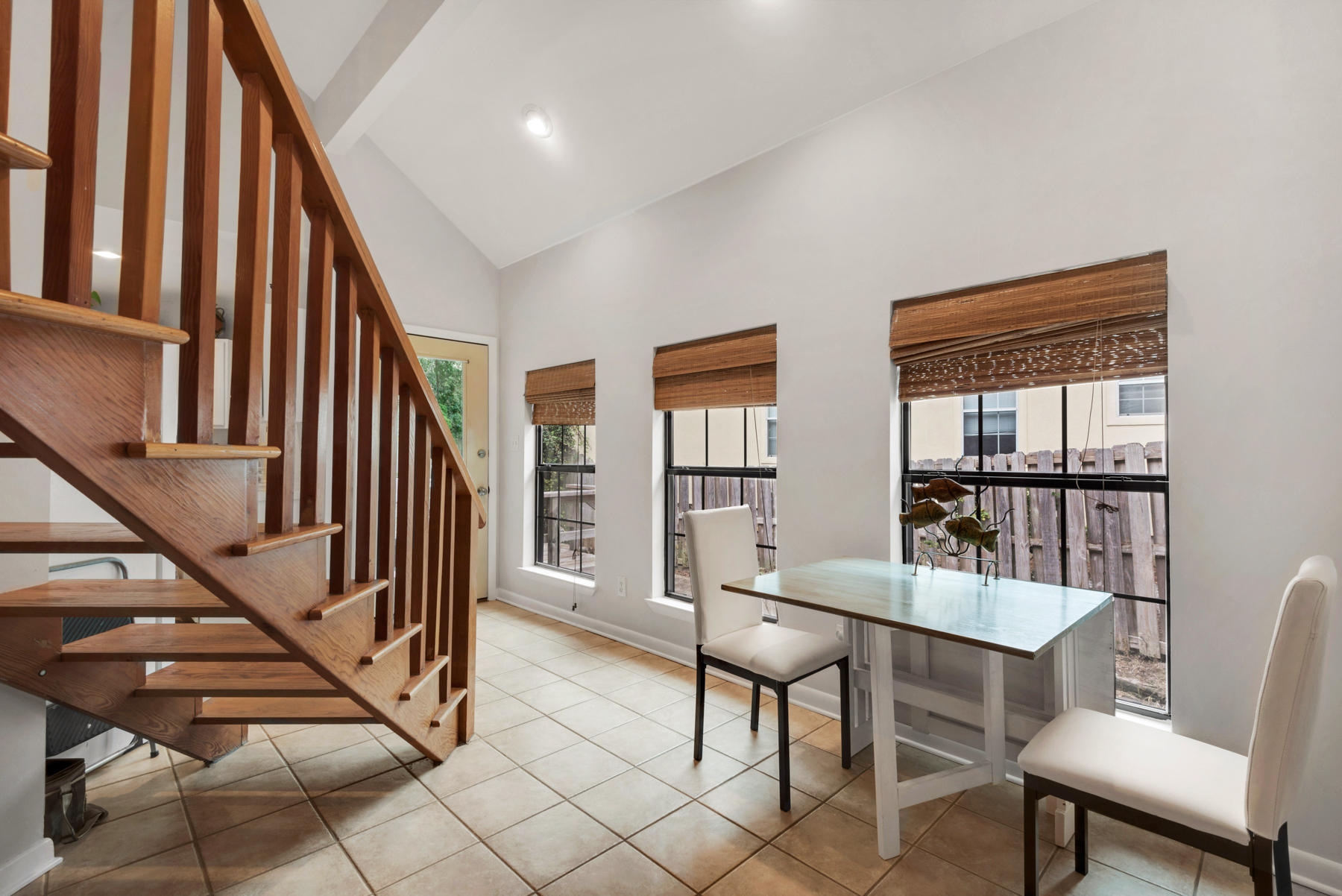 BAYOU VILLAS T/H - Residential