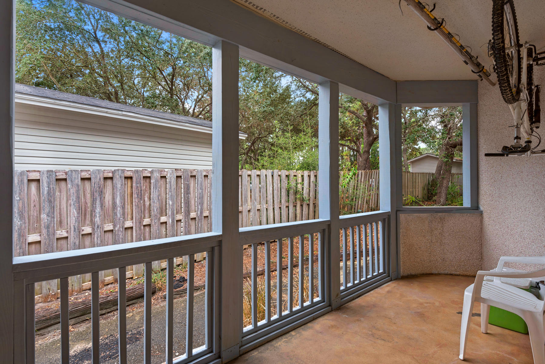 BAYOU VILLAS T/H - Residential