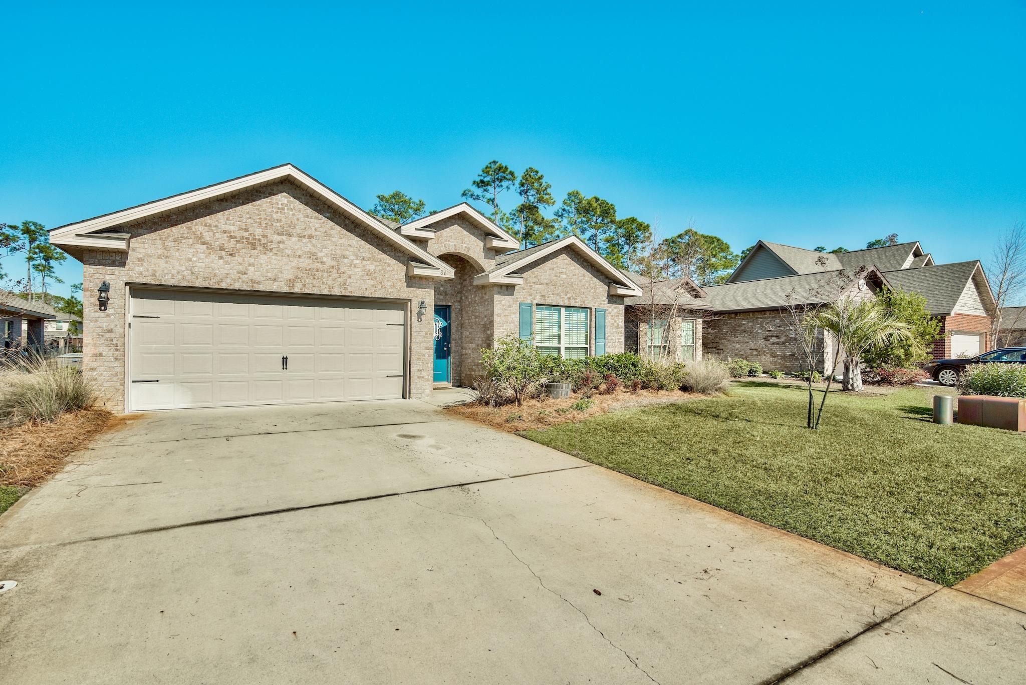 This single story open floor plan features 3 bedrooms, 2 baths and an office. The open concept is excellent for entertaining with the kitchen that overlooks the dining and living area and flows out onto the covered patio that overlooks the lake. As you enter the residence there's an office/study immediately to your right. The two guest bedrooms are located off the kitchen and share a bath. The kitchen is centrally located and features a large pantry, granite counter tops, stainless appliances and opens up into the living and dining area of the home. The master suite is a generous size and boats a large private bath with his and hers sinks, walk-in shower, separate tub and large walk-in closet. The other two bedrooms are separated by the second full bath featuring a shower/tub combo........