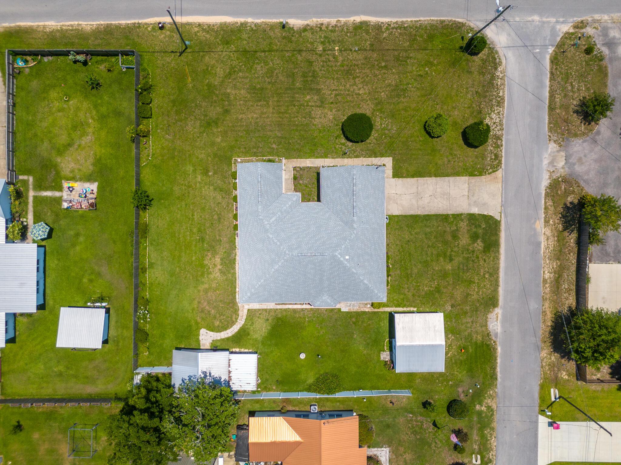 SHEFFIELD'S 2ND ADDN - Residential