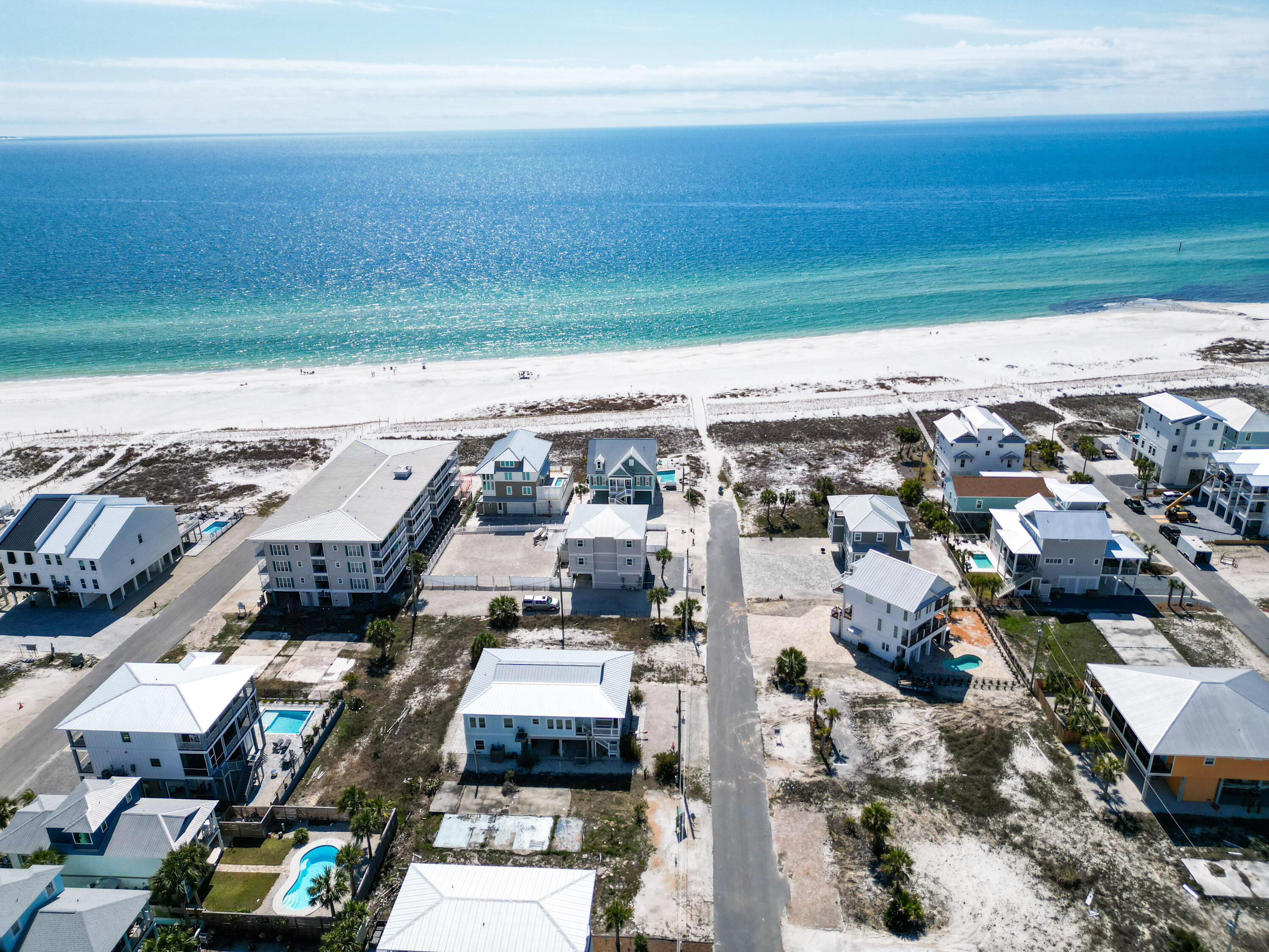 NO RECORDED SUBDIVISION - Land