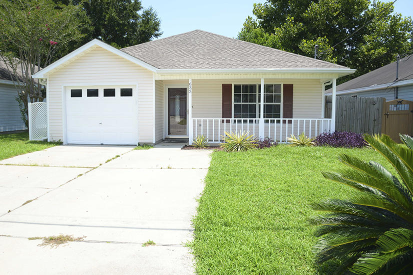 OLD TOWN PH 1 - Residential Lease