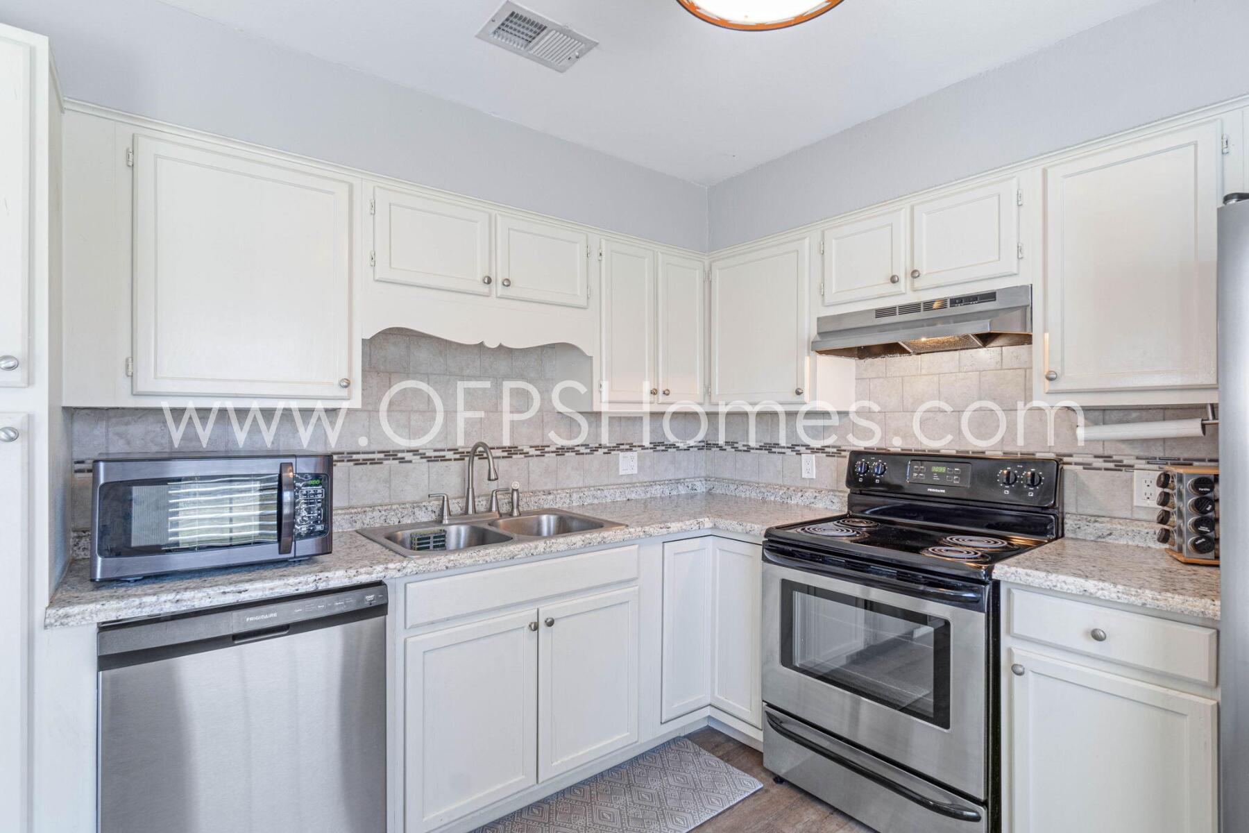 HIDDEN TRAILS PH 1 - Residential Lease