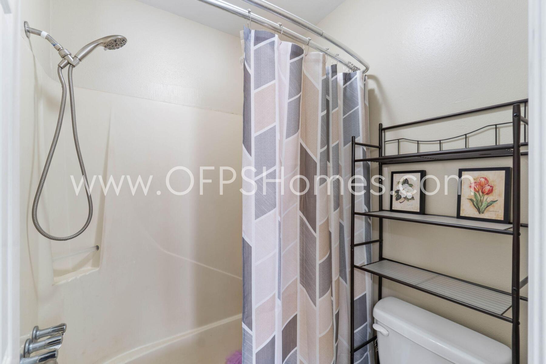 HIDDEN TRAILS PH 1 - Residential Lease