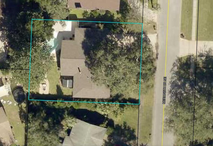 Location, Location!! All Brick 3Bed/ 2 Bath home in the highly desired neighborhood of Kenwood. Centrally located closed to both bases Eglin AFB and Hurlburt Field. Located within walking distance of Kenwood Elementary and Choctawhatchee High school. This home offers over 2100 heated square feet and a great backyard perfect for entertaining with an in ground pool and a Hot Tub. Backyard is fully fenced in for privacy.