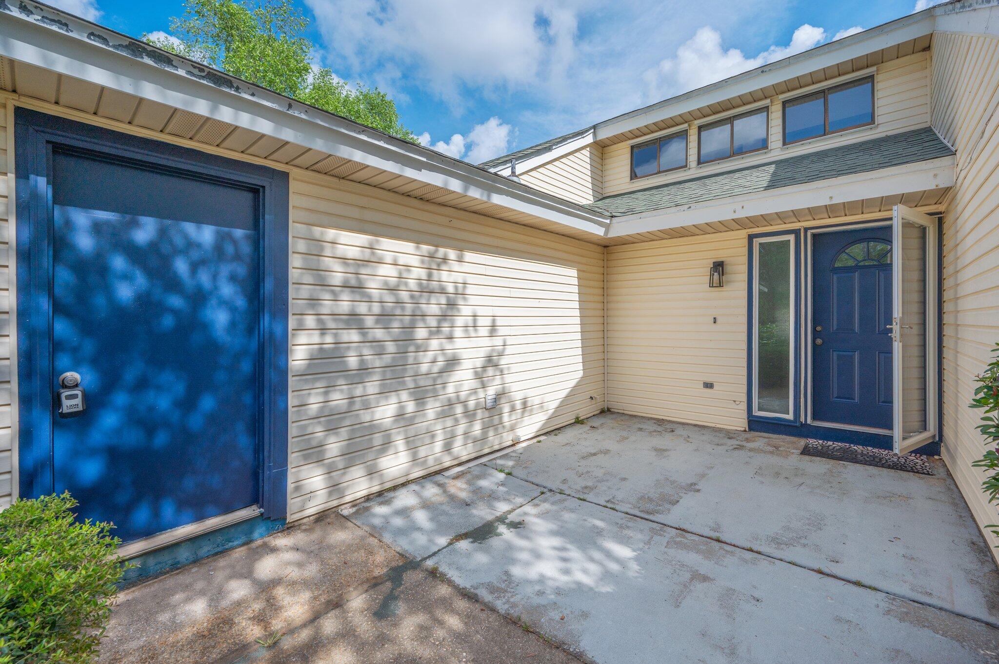 HOLLEY BY THE SEA - Residential