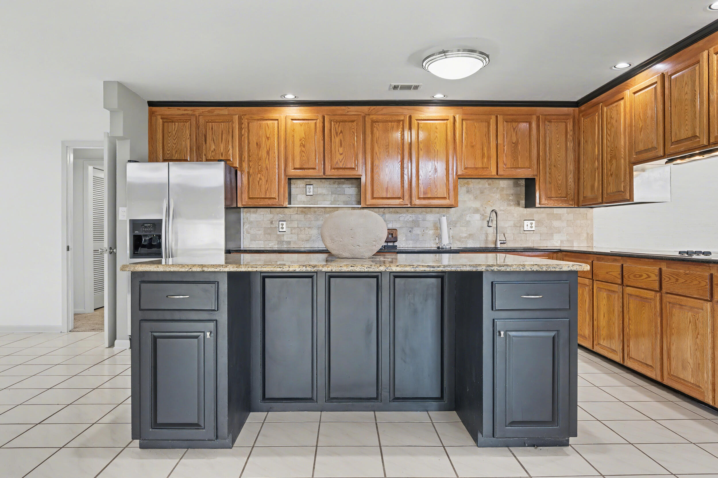 WHISPER BAY - Residential