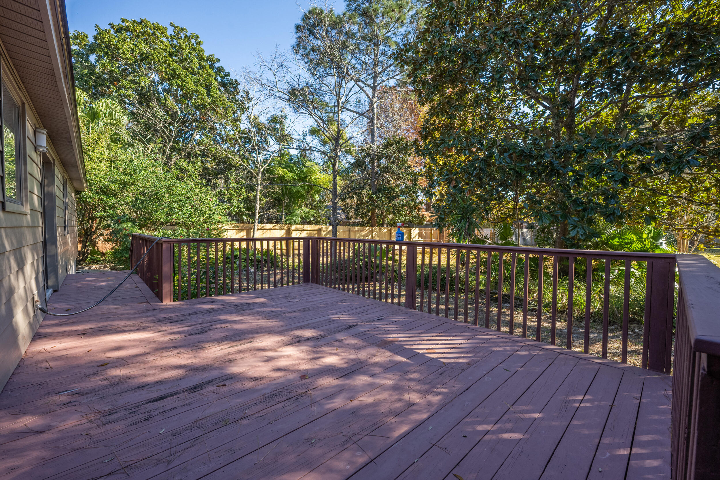 WHISPER BAY - Residential