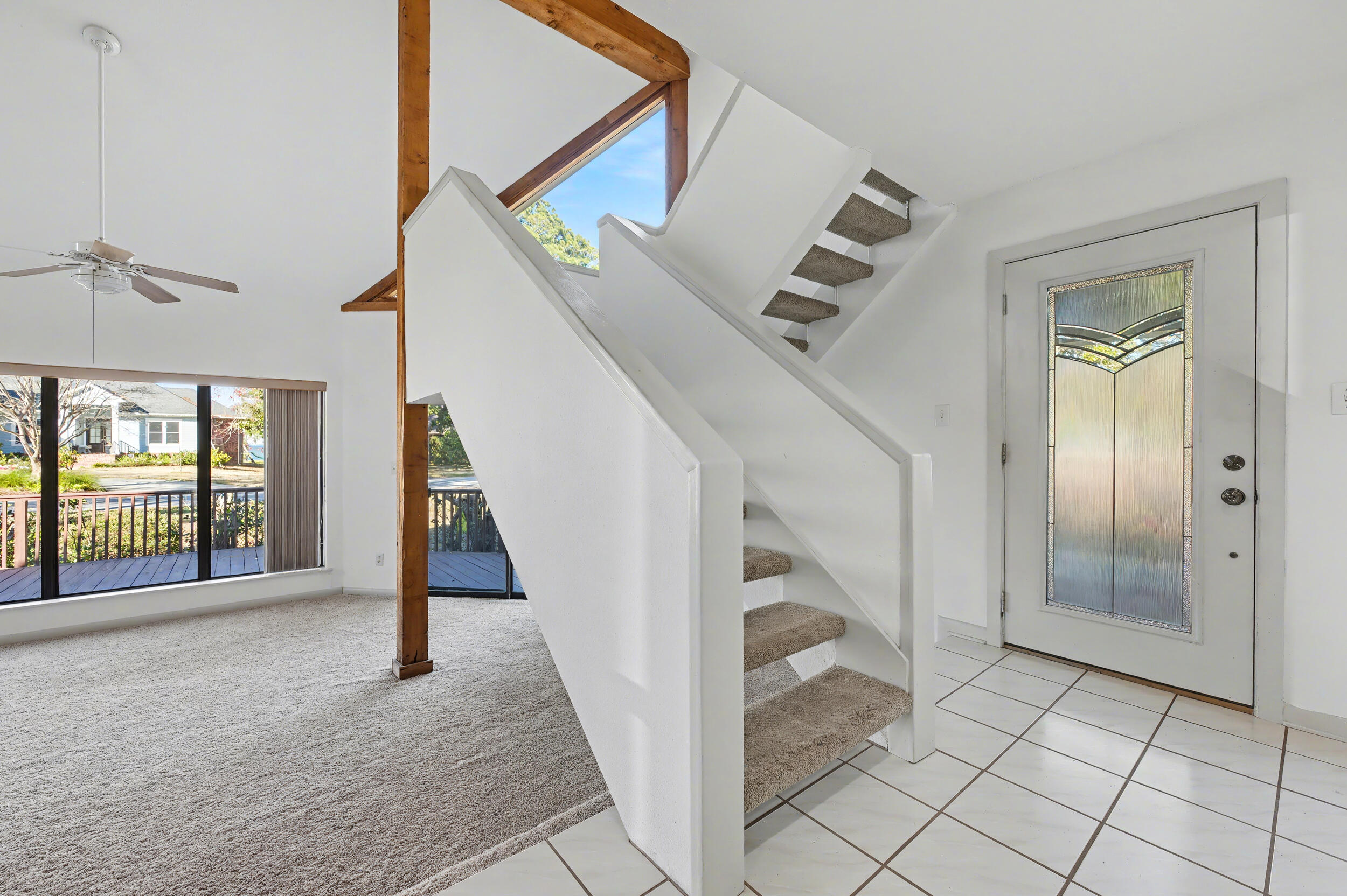 WHISPER BAY - Residential